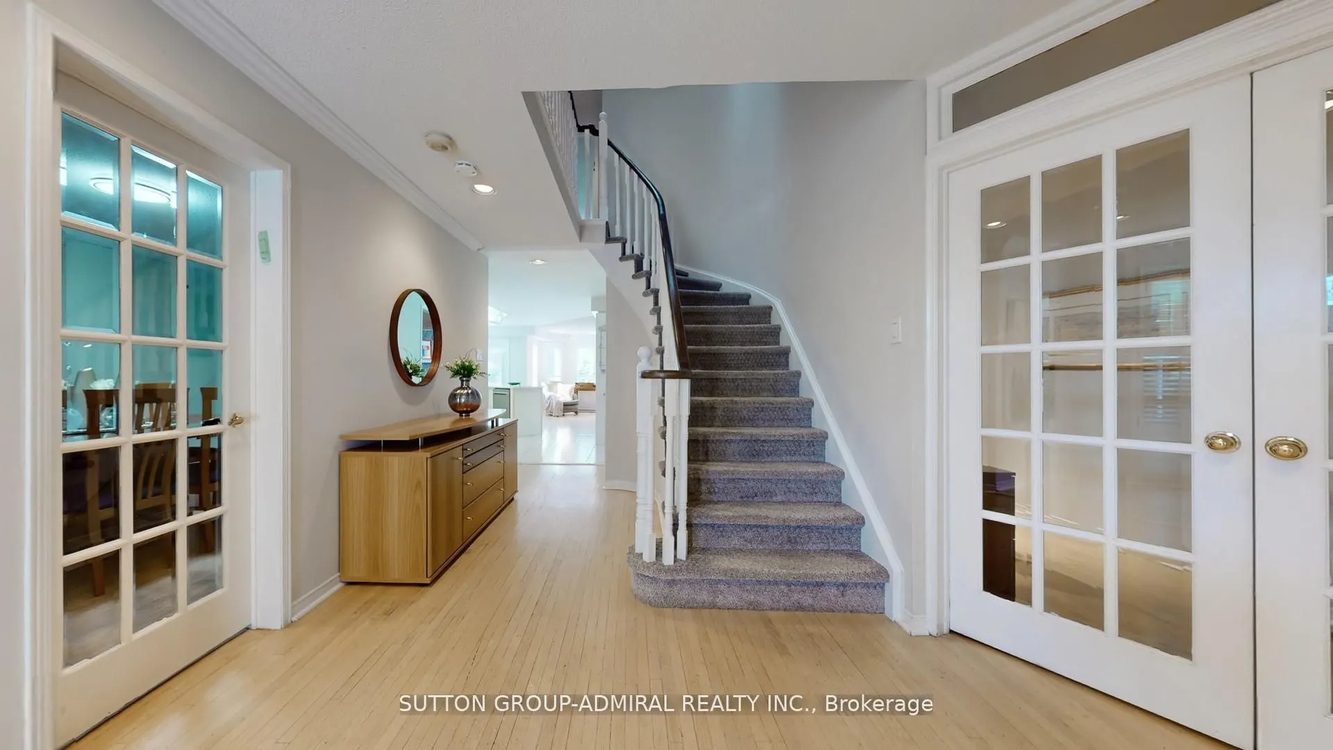 186 WESTHAMPTON Drive