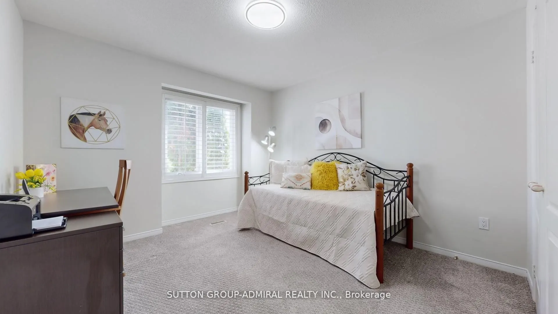 186 WESTHAMPTON Drive