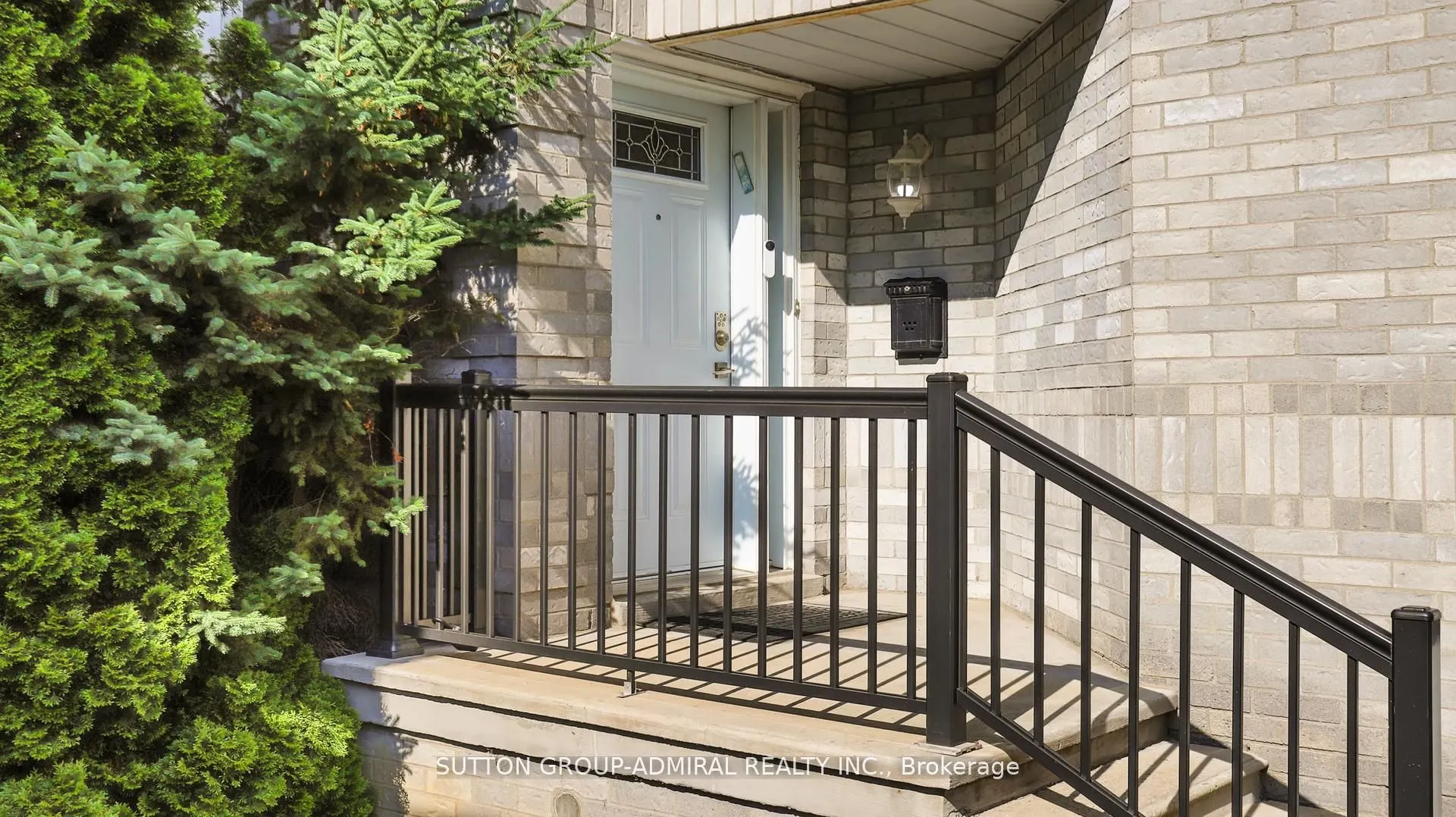 186 WESTHAMPTON Drive
