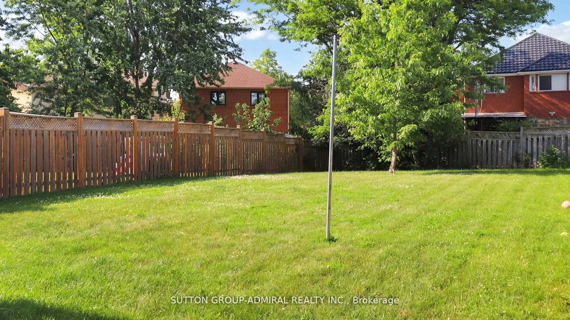 186 WESTHAMPTON Drive