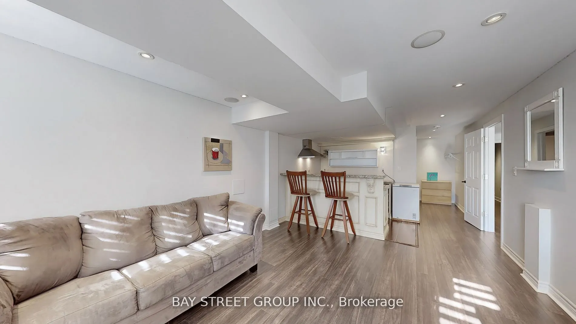 21 Robert Green Crescent