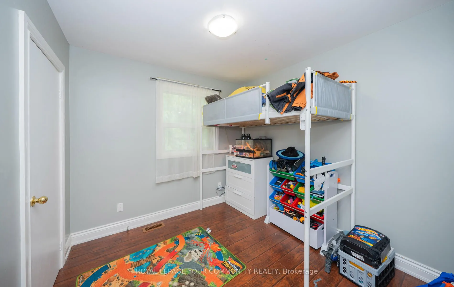 53 Newbury Drive