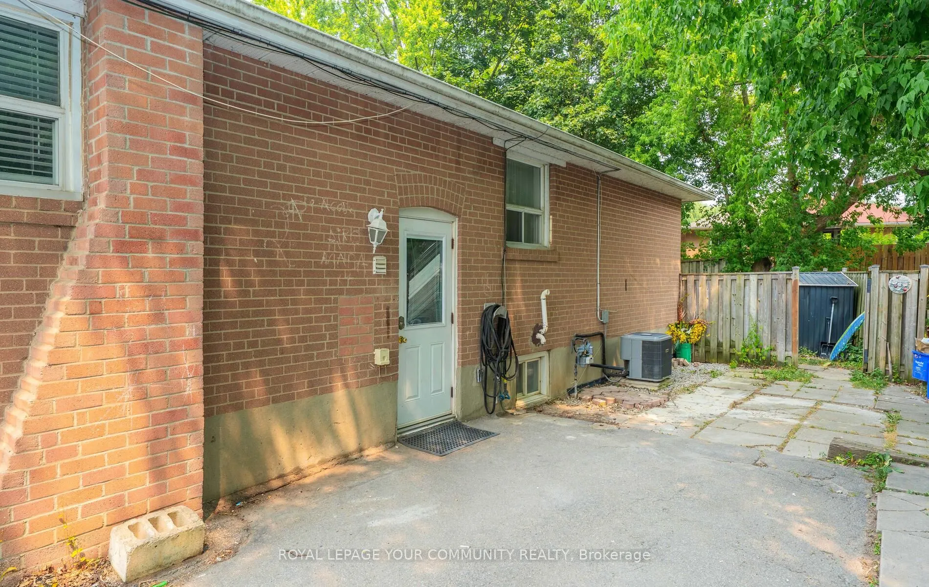 53 Newbury Drive