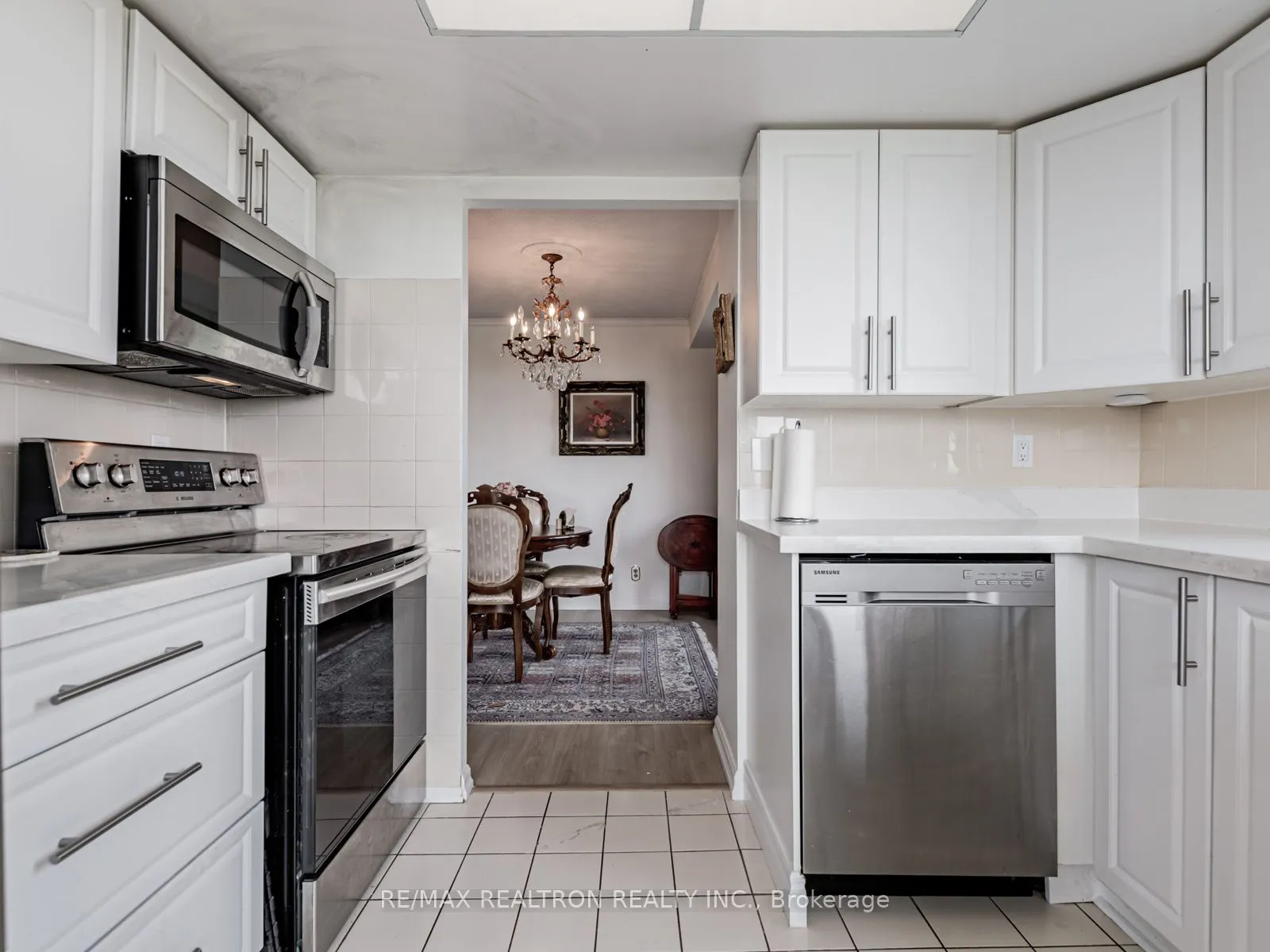 32 Clarissa Drive, #619