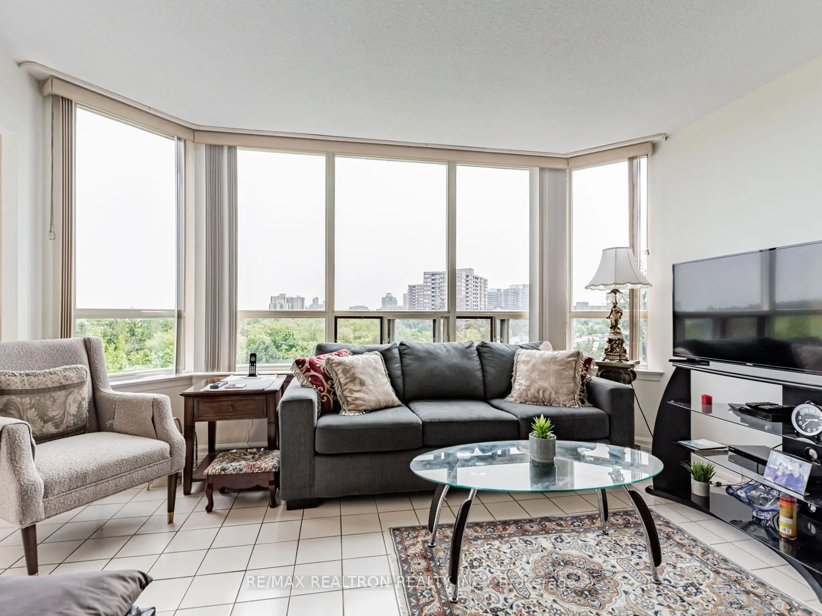 32 Clarissa Drive, #619