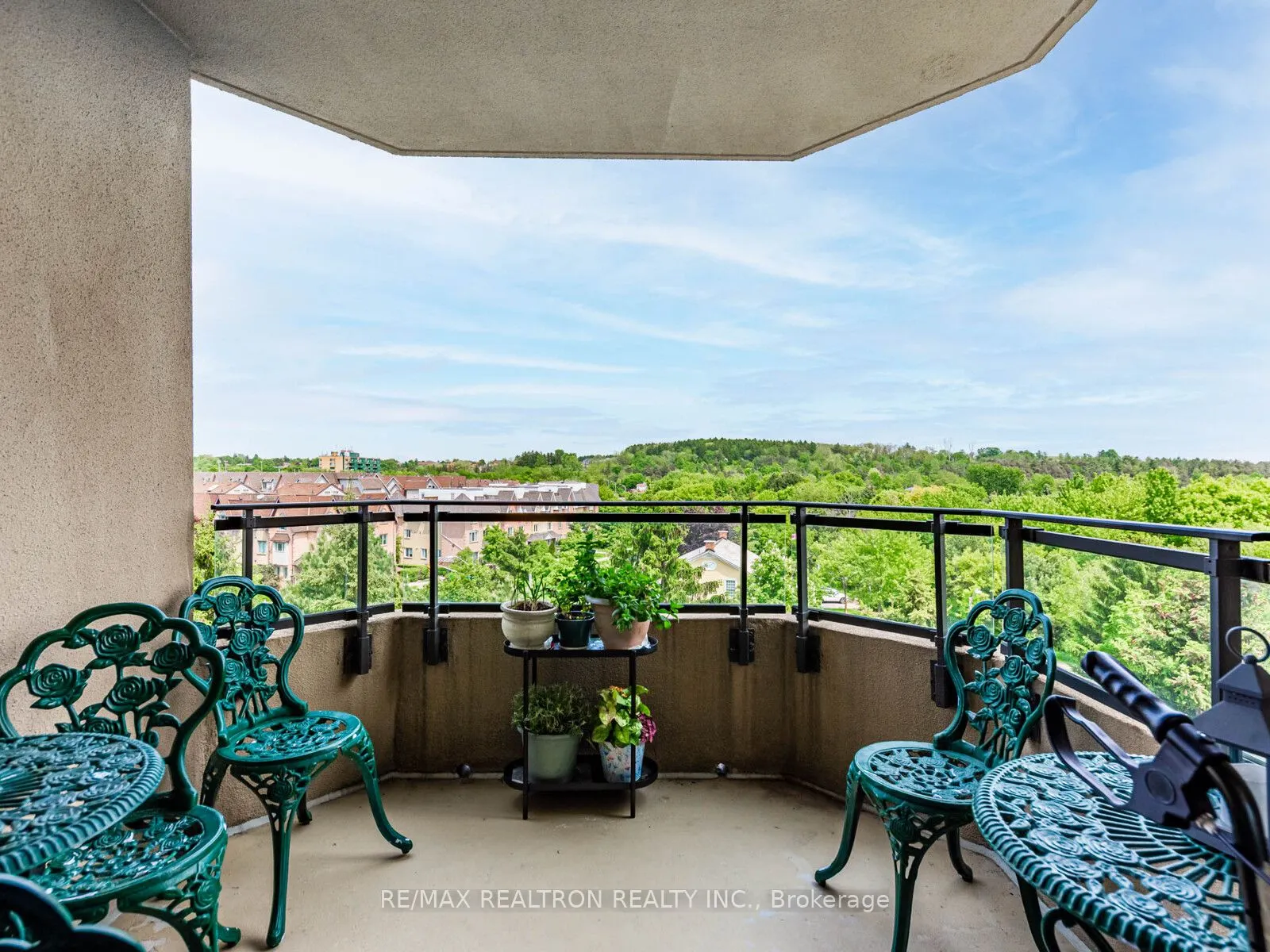 32 Clarissa Drive, #619
