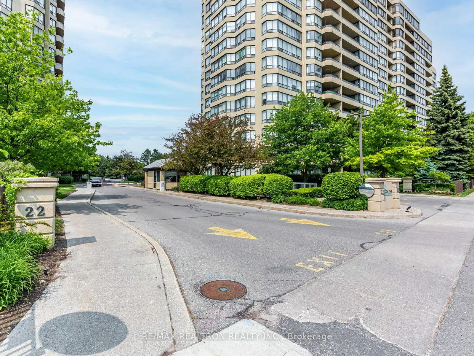 32 Clarissa Drive, #619