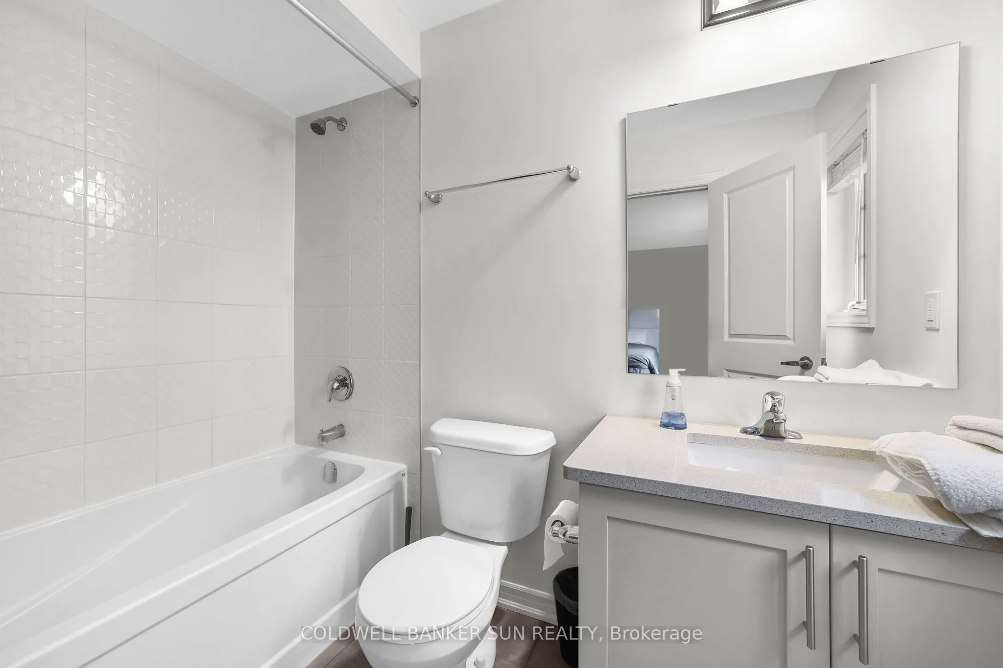 15 Hummingbird Grove E