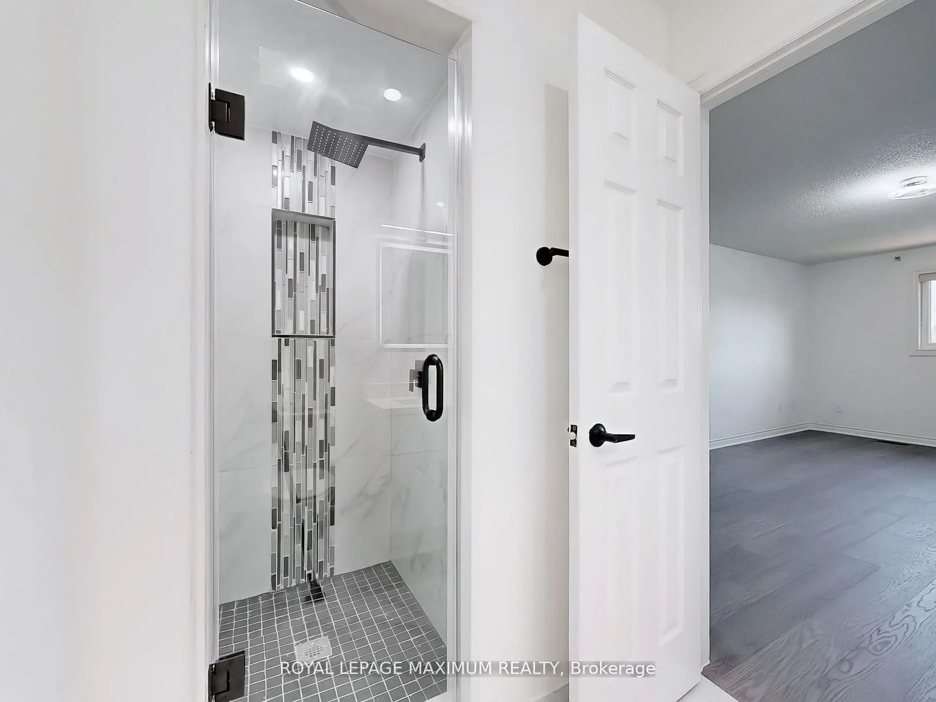 22 A Waltham Crescent