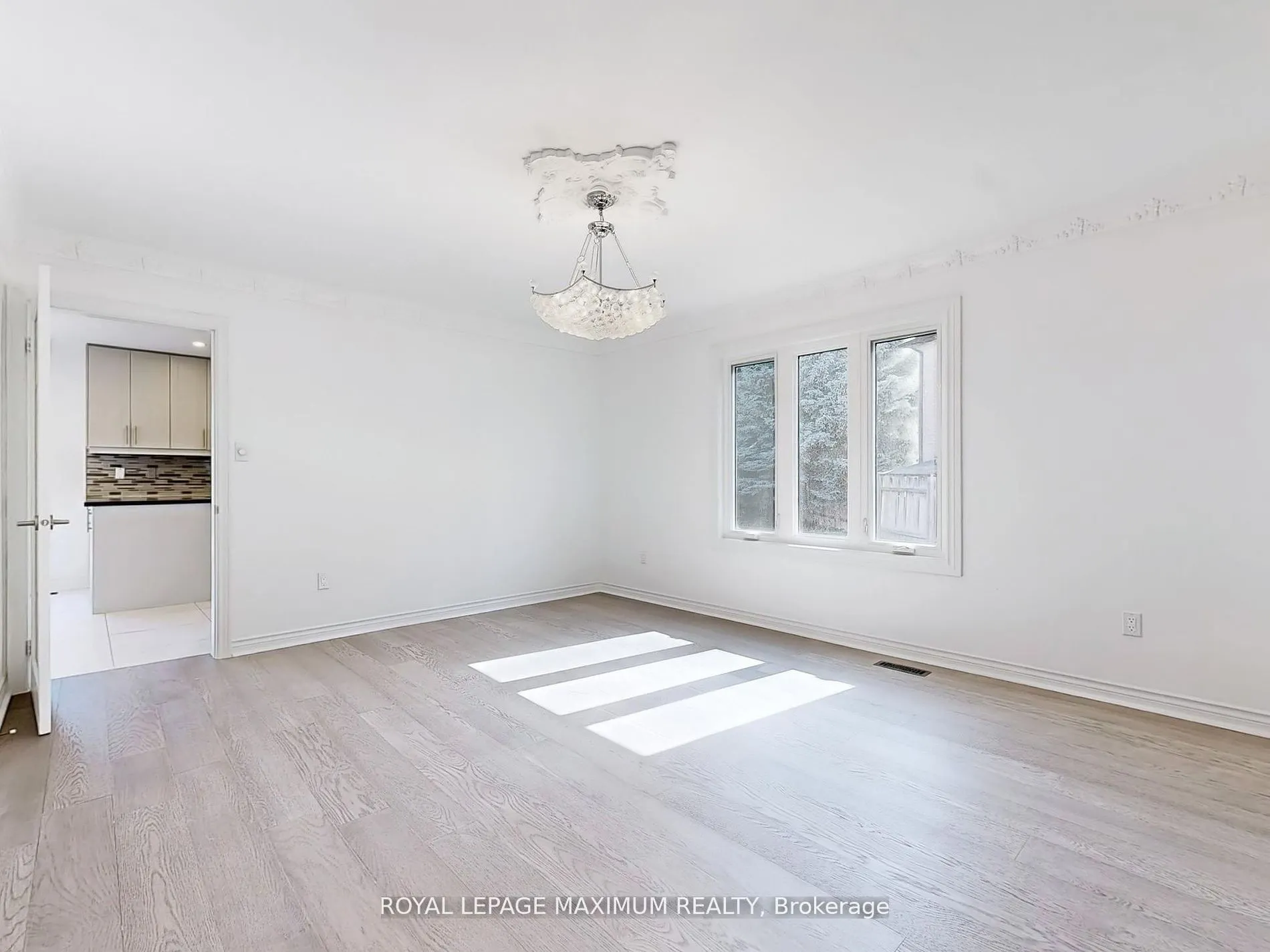 22 A Waltham Crescent