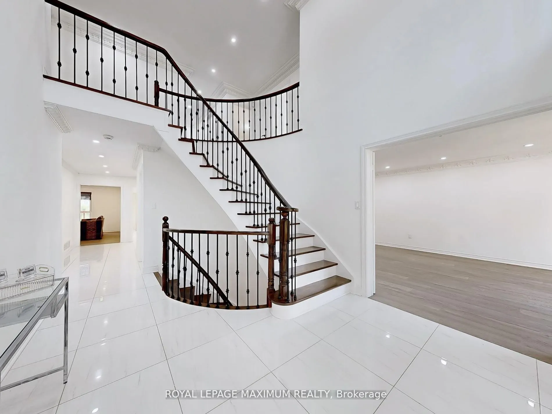 22 A Waltham Crescent