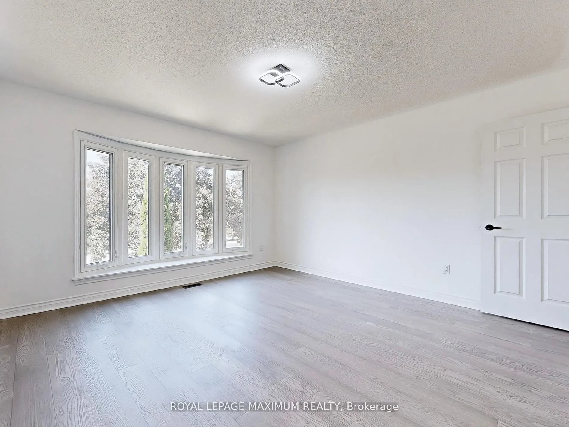 22 A Waltham Crescent