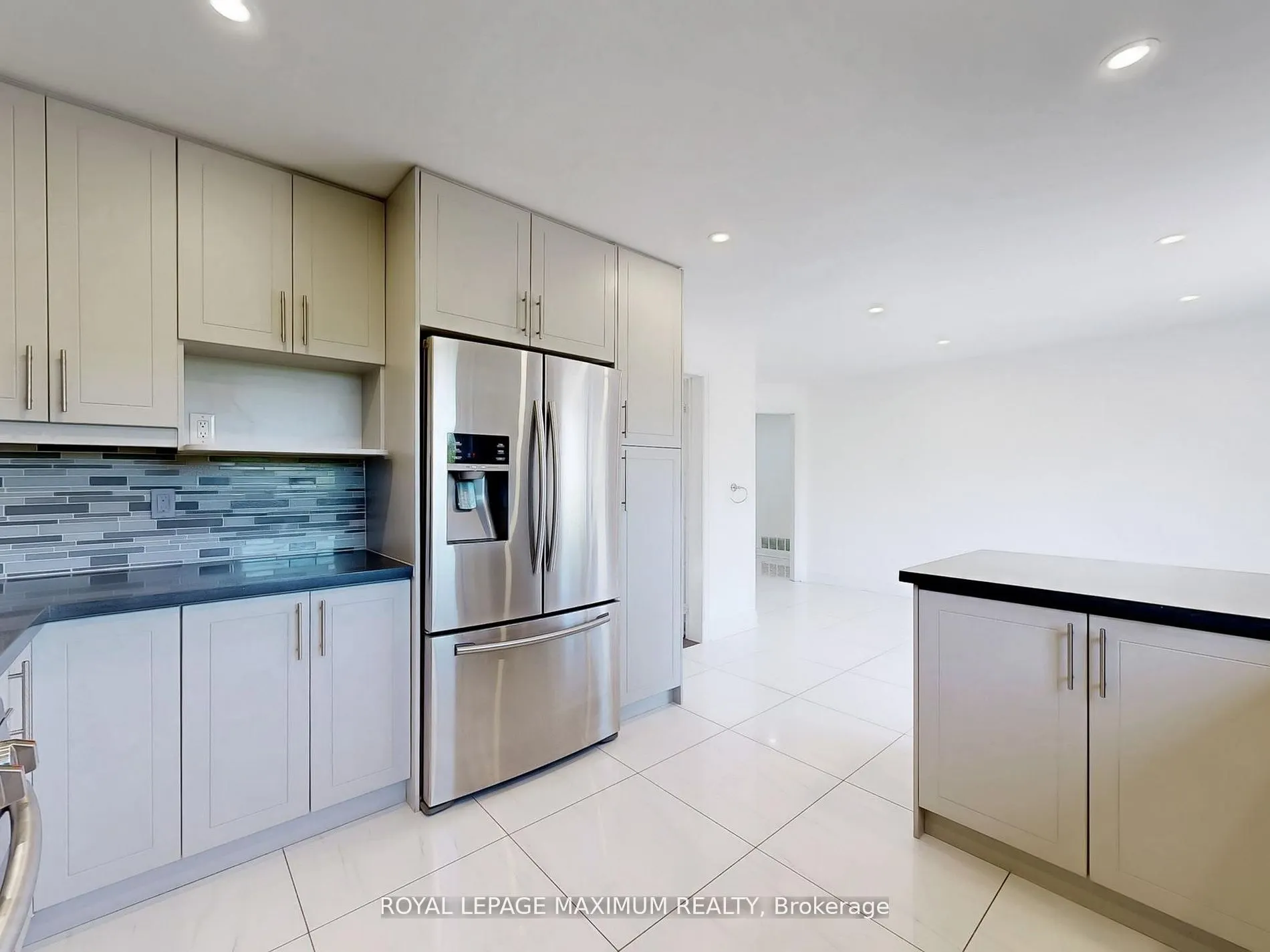 22 A Waltham Crescent