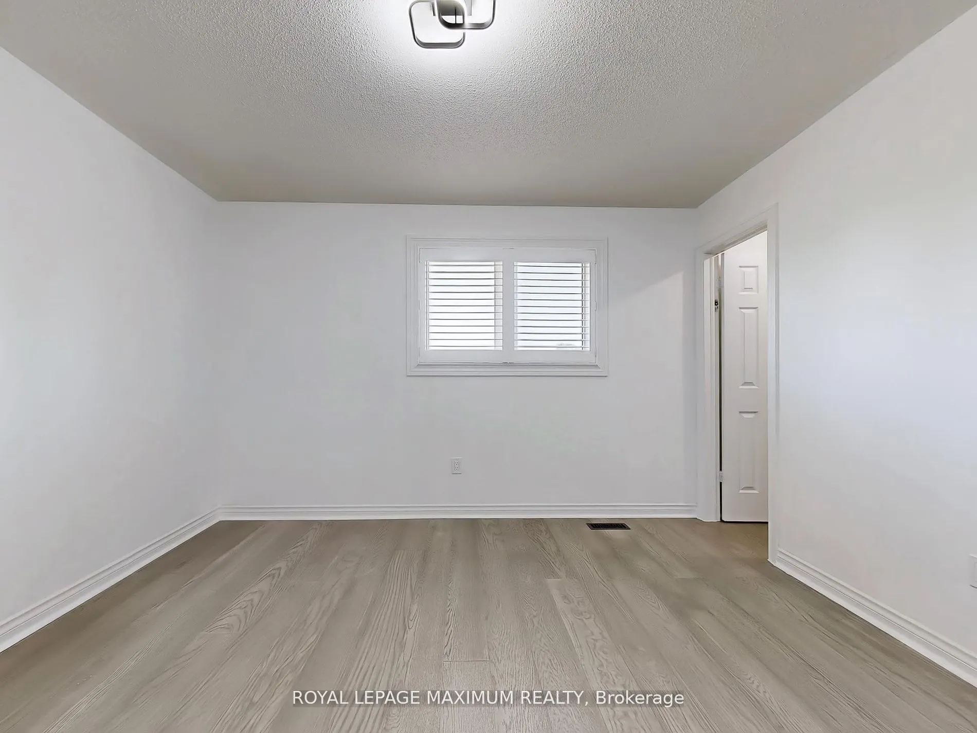 22 A Waltham Crescent