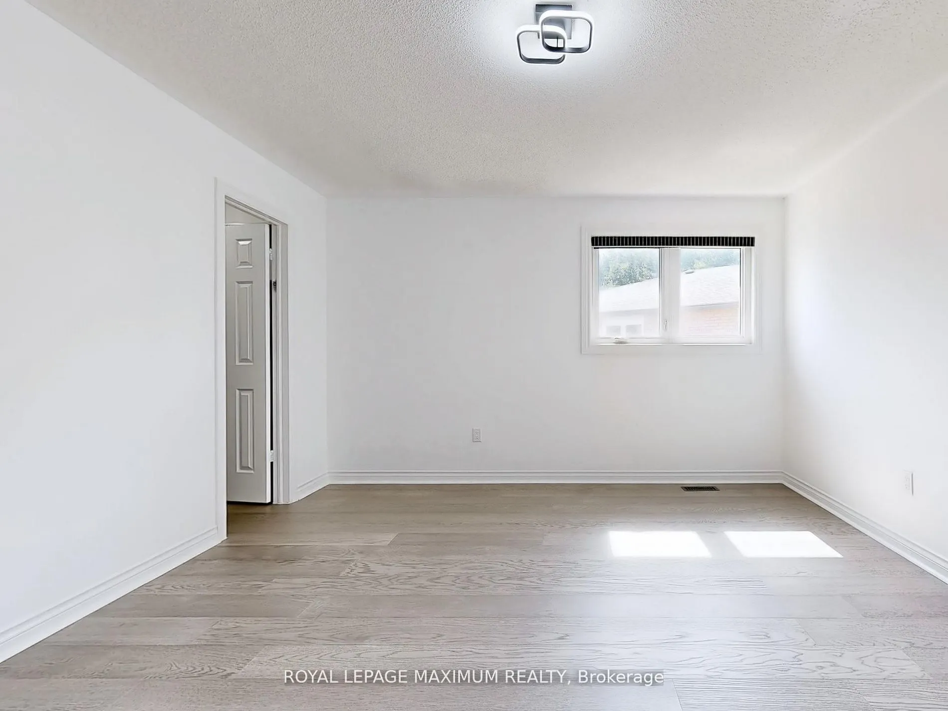 22 A Waltham Crescent