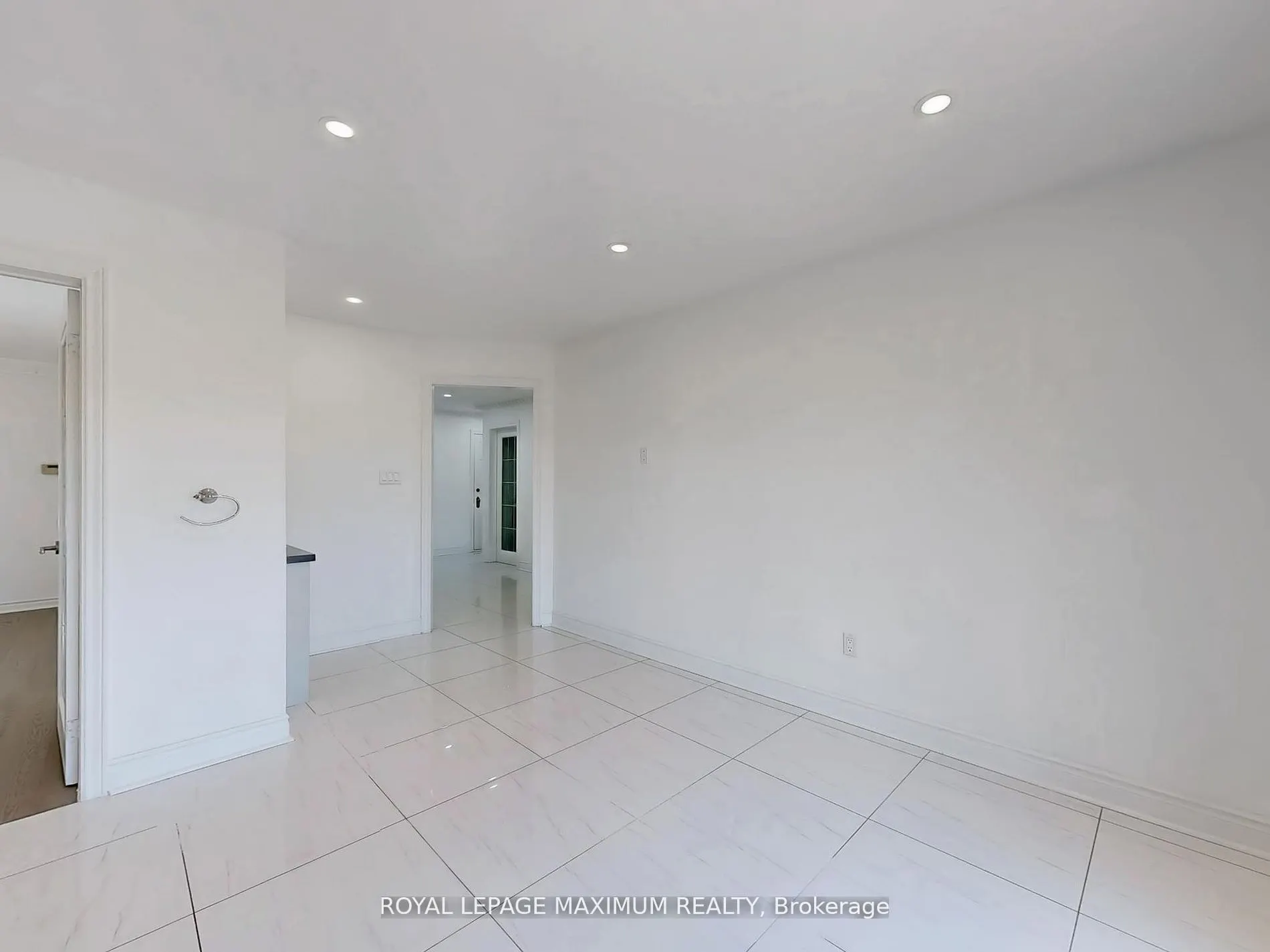 22 A Waltham Crescent
