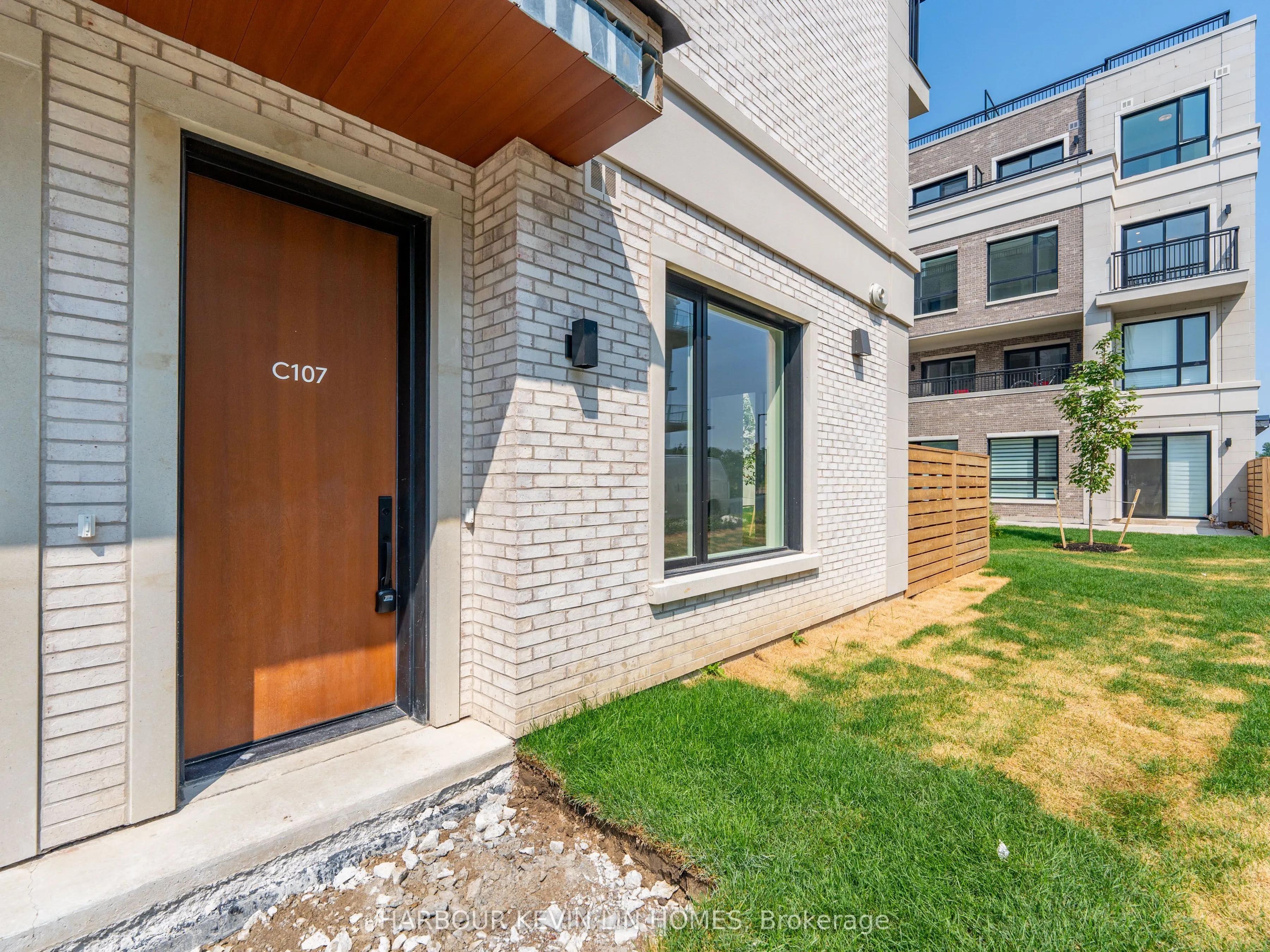 6 Red Squirrel Lane, #C107