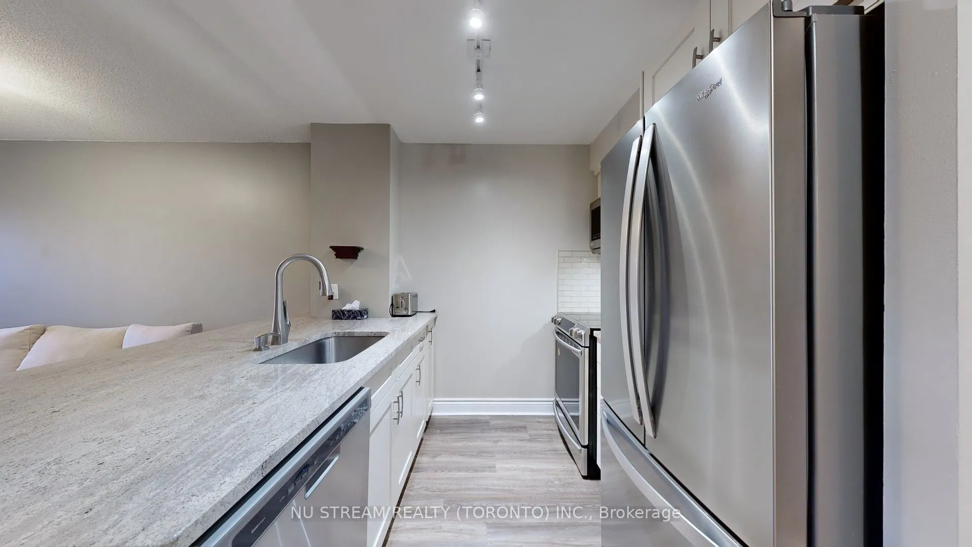 51 Saddlecreek Drive, #215