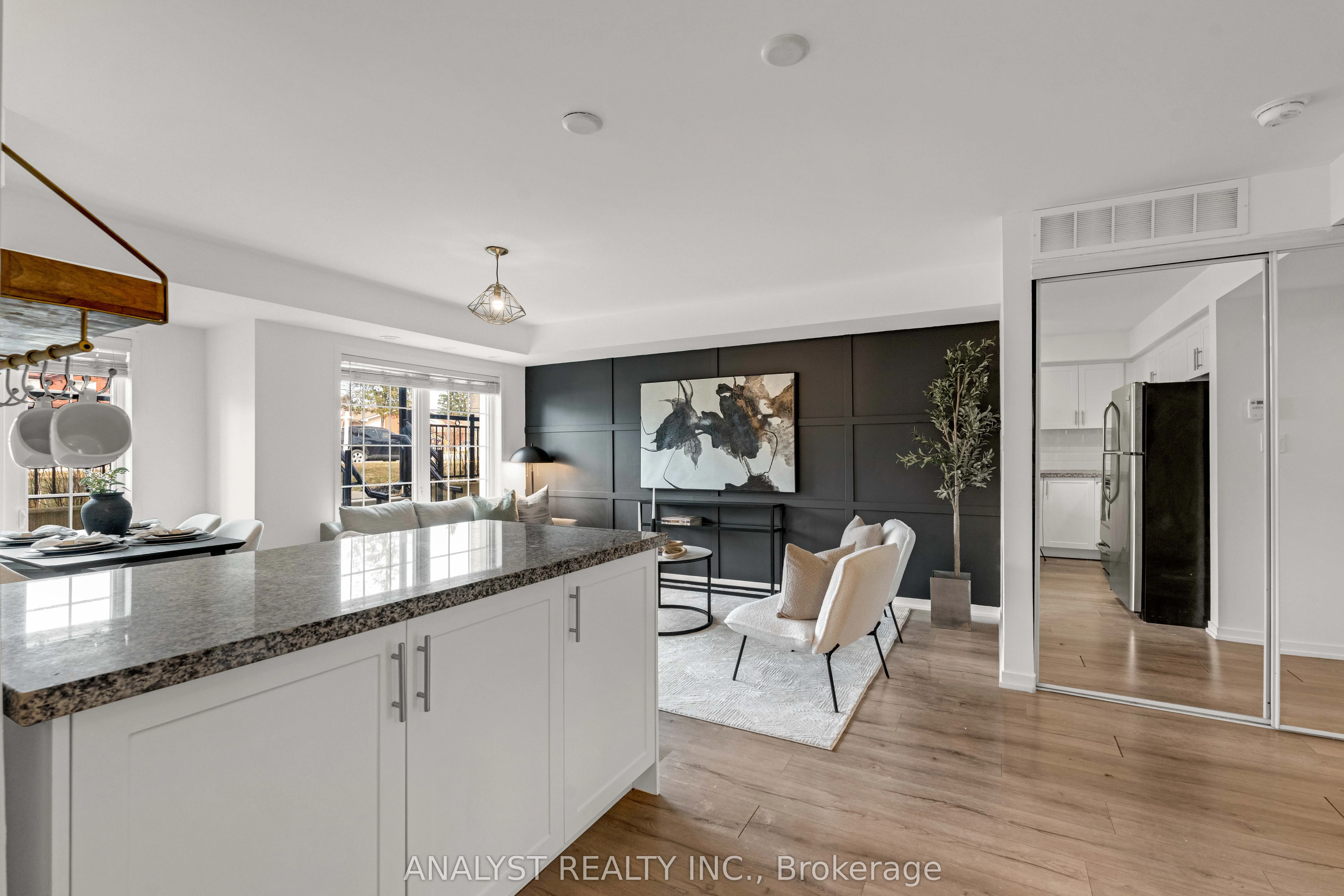 26 Bruce Street, #E04
