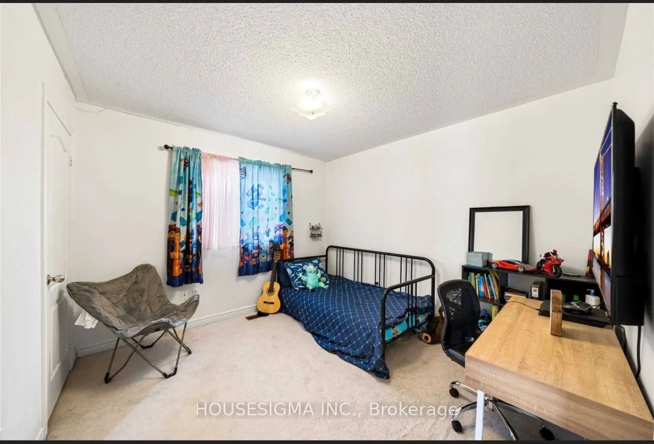 146 ASPENWOOD Drive
