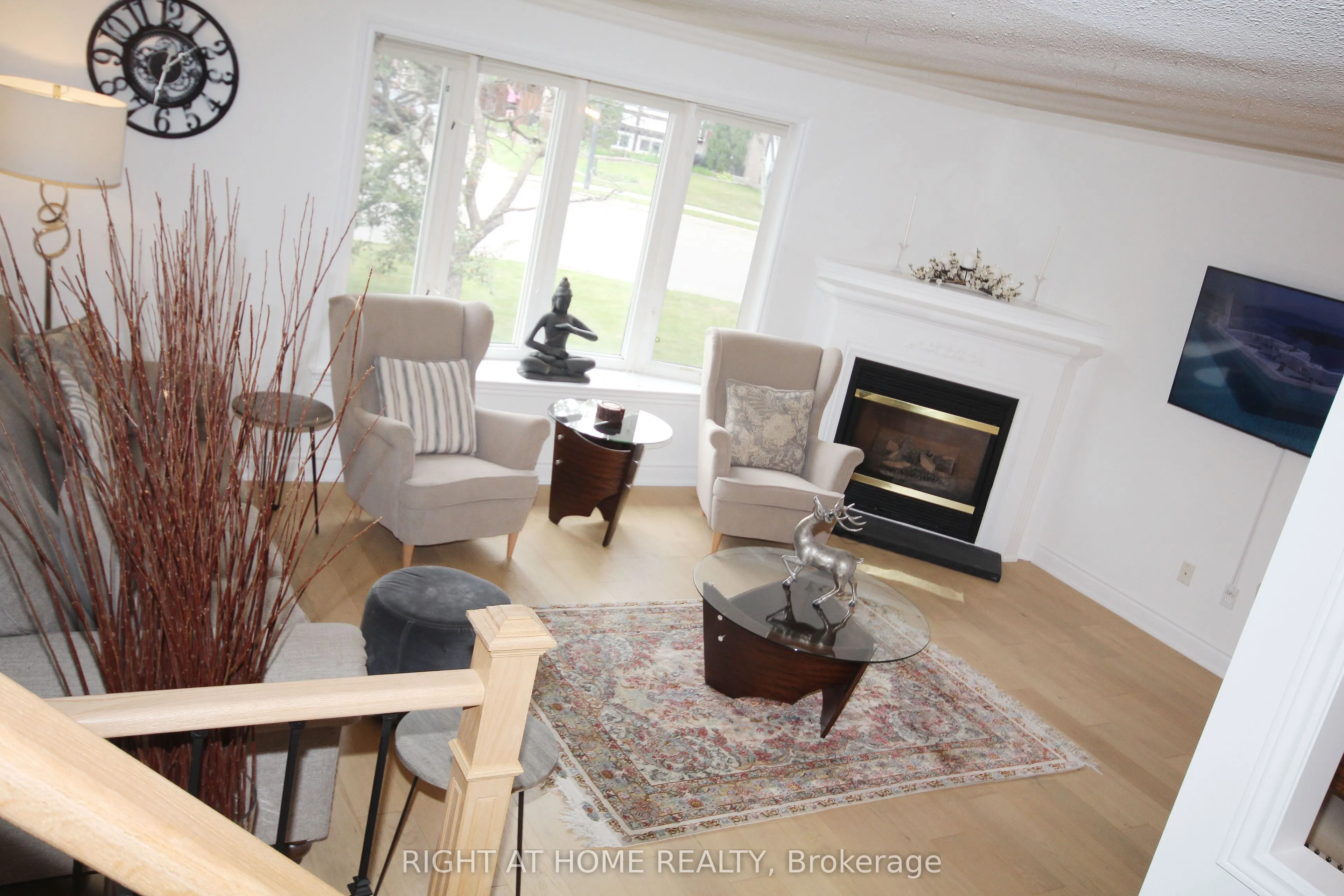832 Boronia Crescent