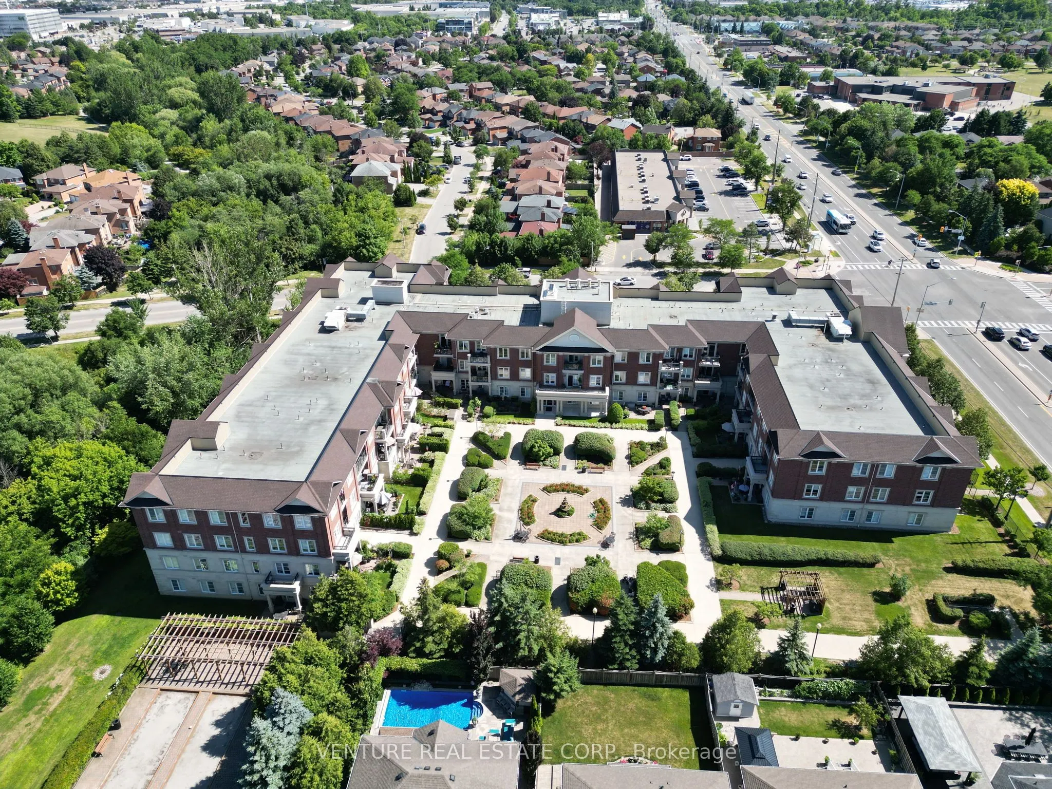 9519 Keele Street, #302