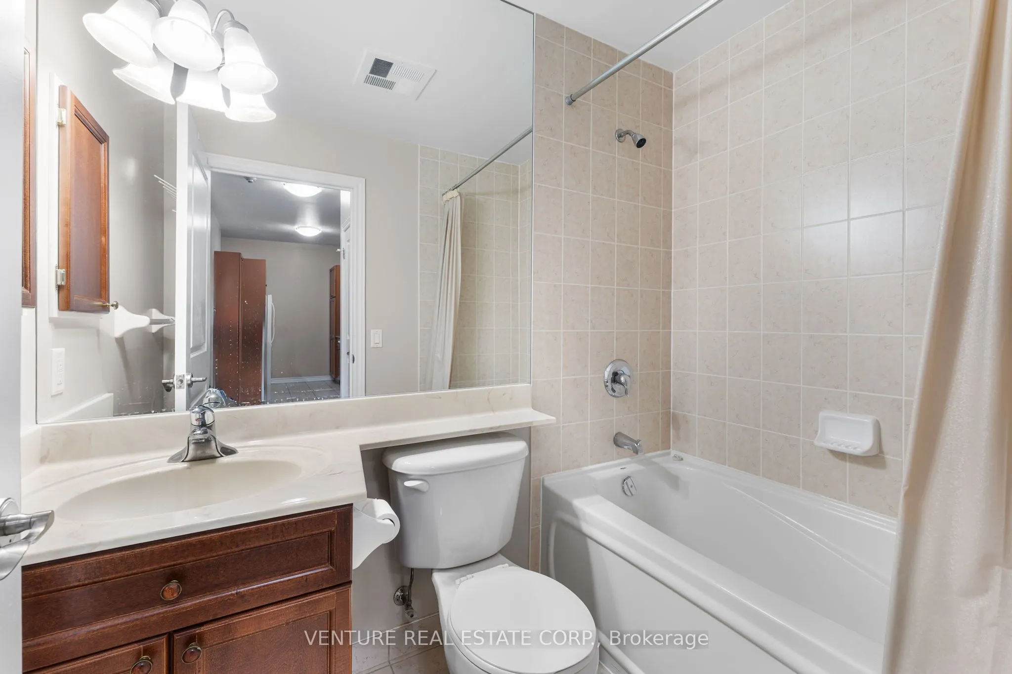 9519 Keele Street, #302