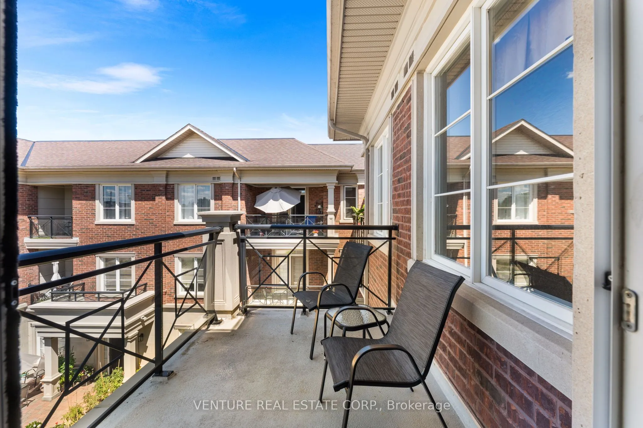 9519 Keele Street, #302