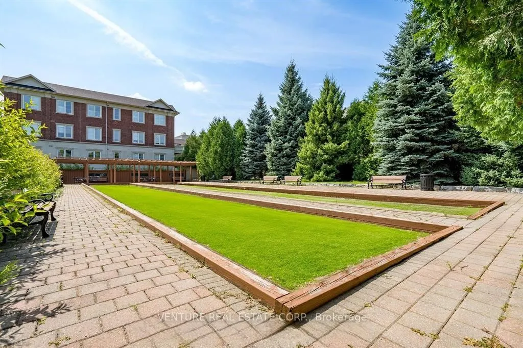 9519 Keele Street, #302
