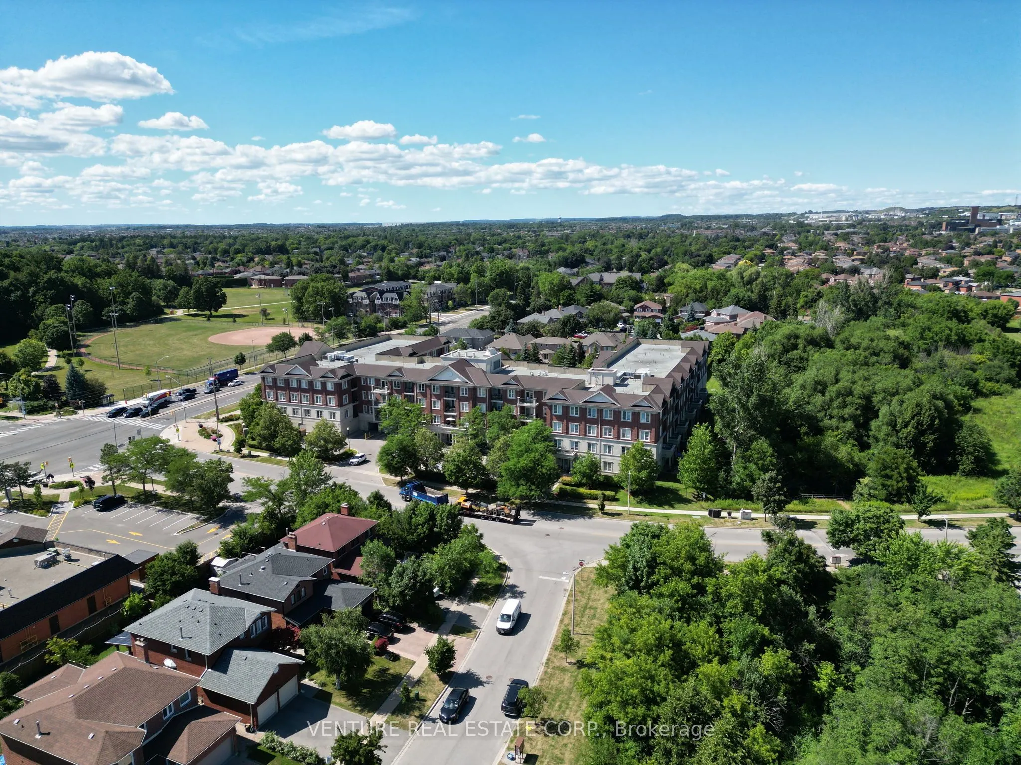 9519 Keele Street, #302