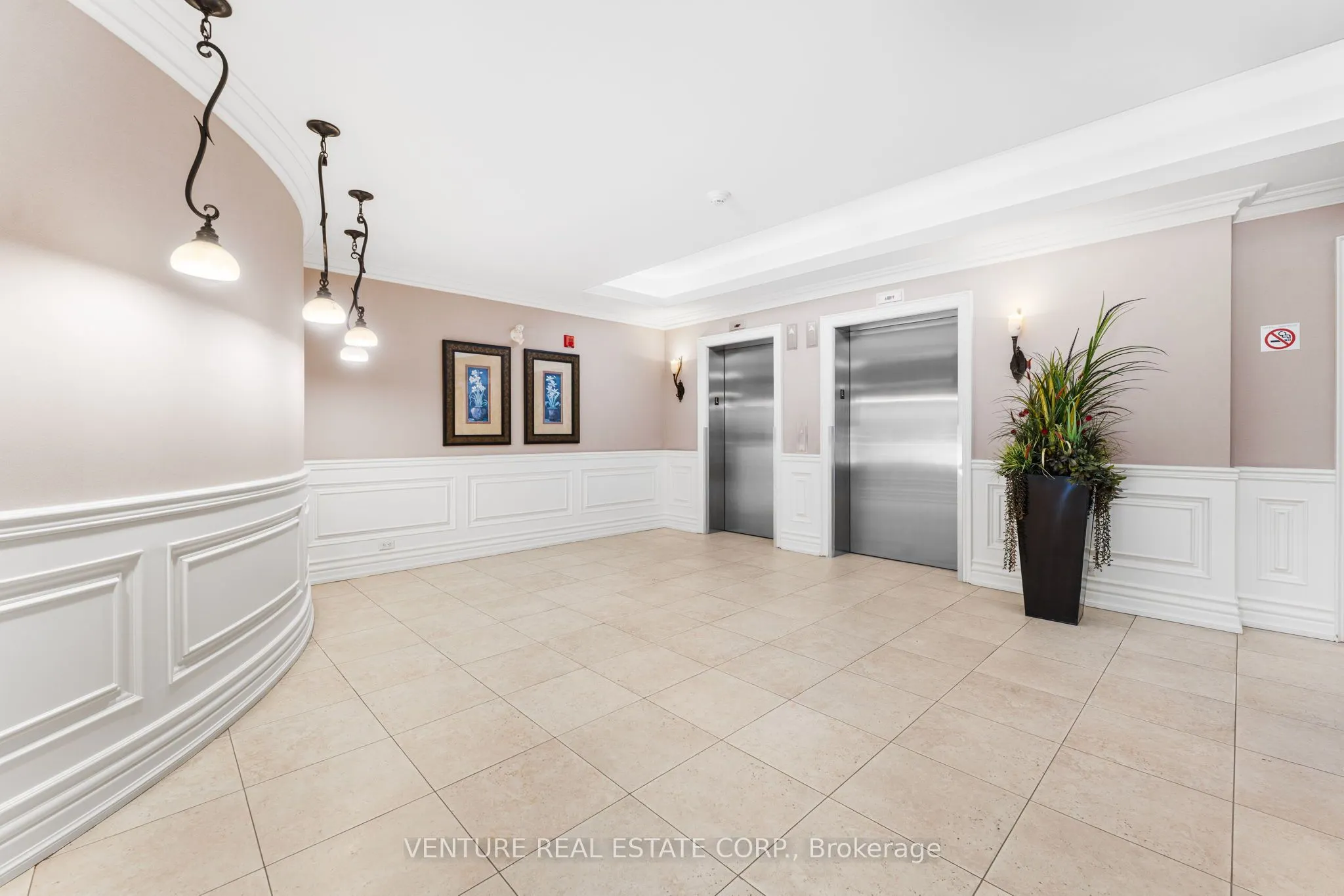 9519 Keele Street, #302
