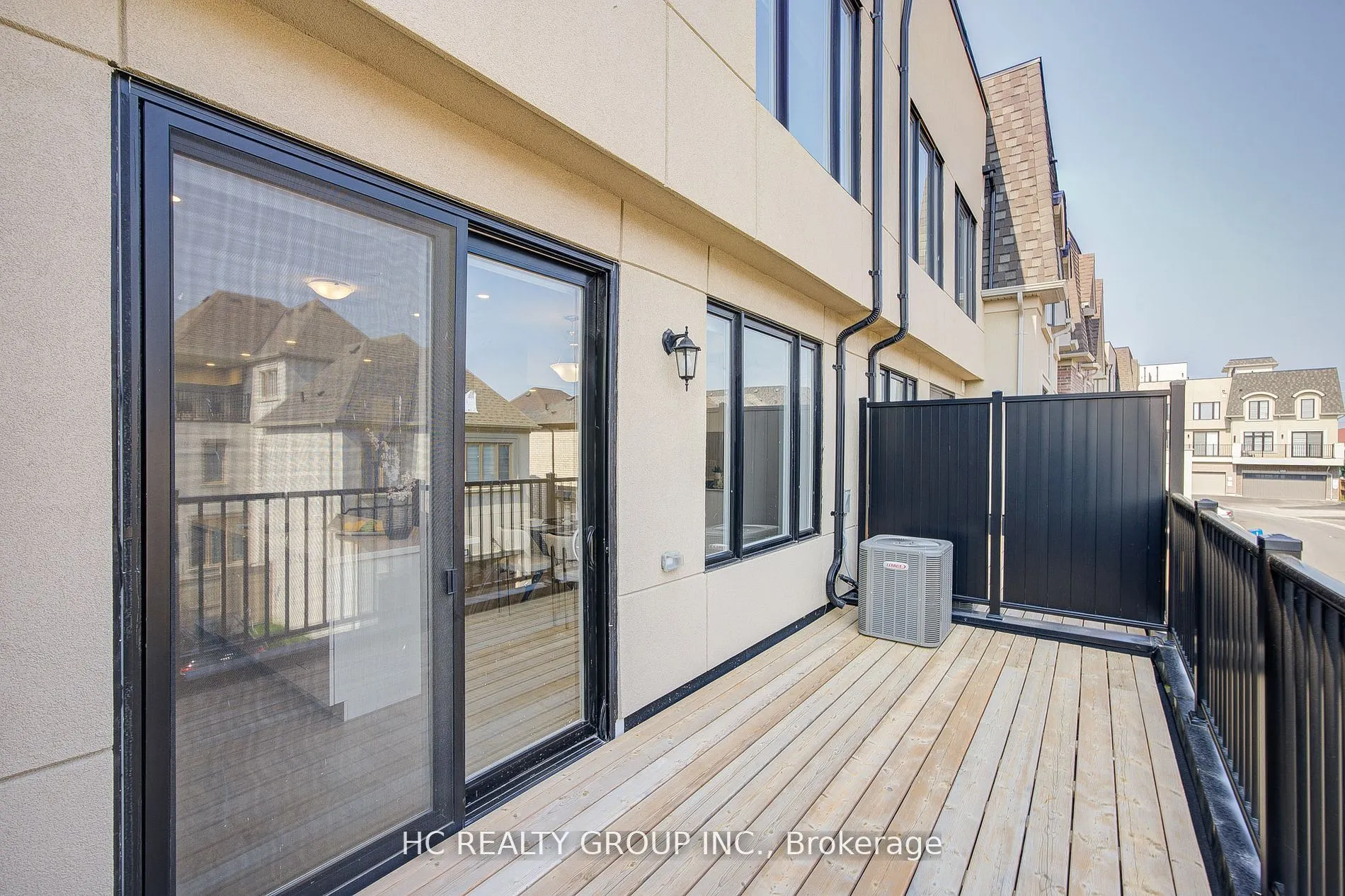 19 Guardhouse Crescent