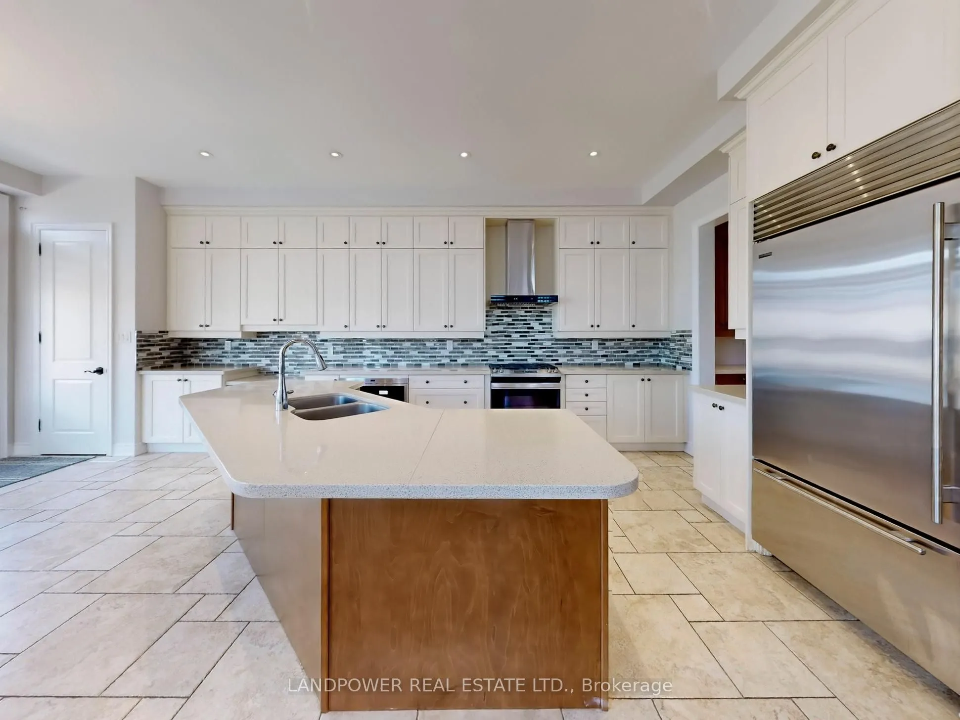 266 Angus Glen Boulevard