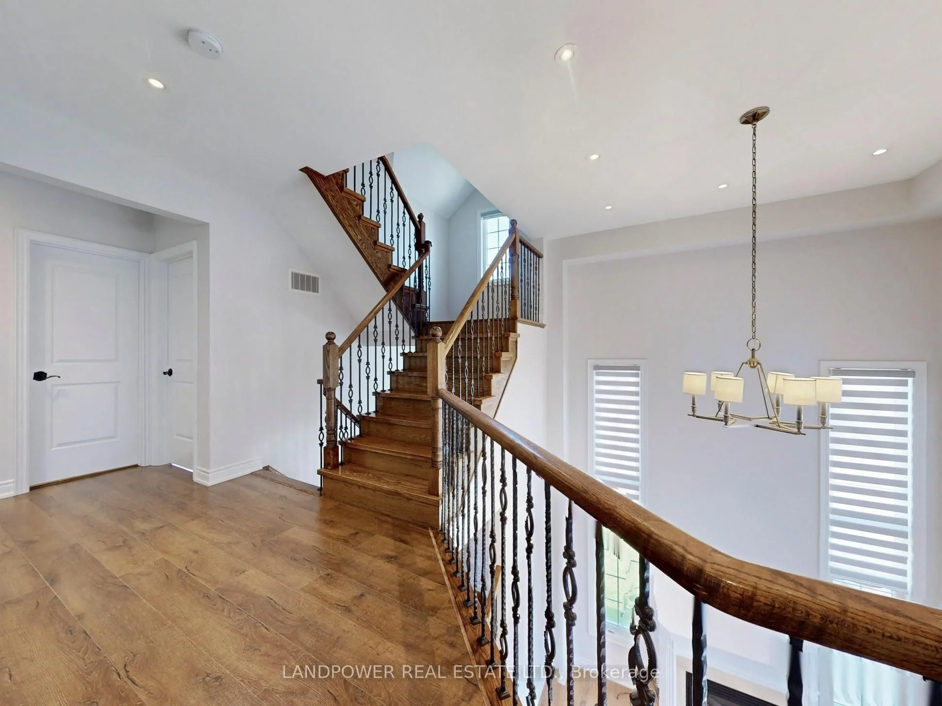 266 Angus Glen Boulevard
