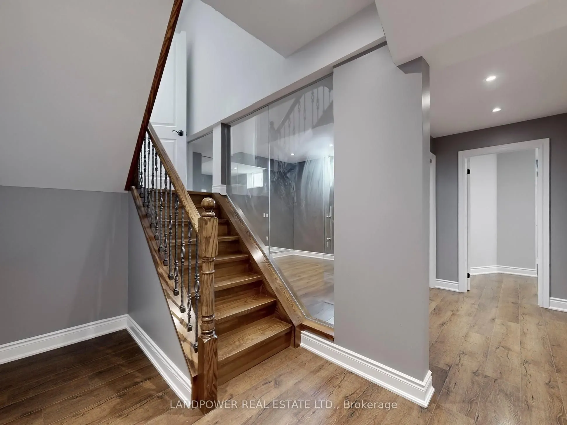 266 Angus Glen Boulevard