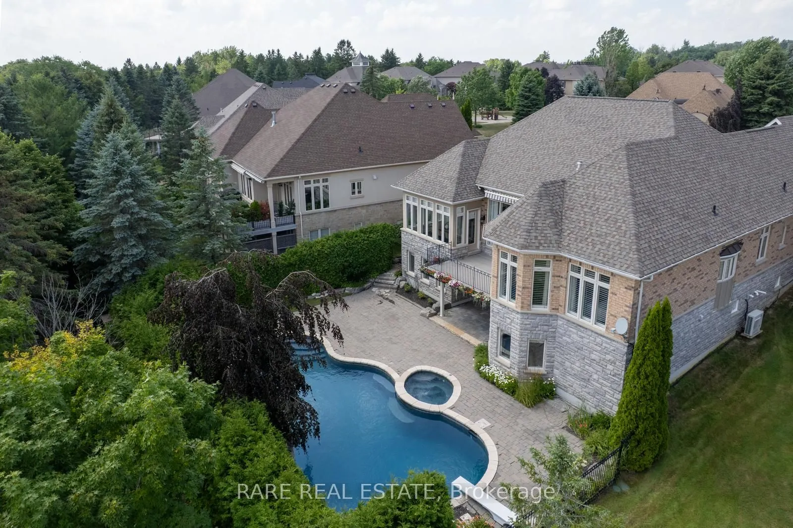 40 Country Club Drive