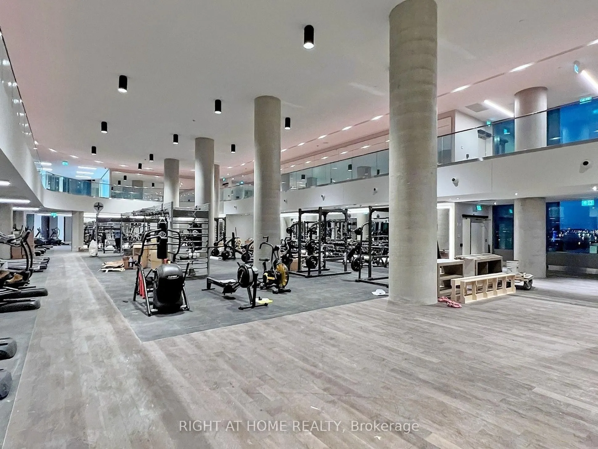 1000 Portage Parkway, #4112