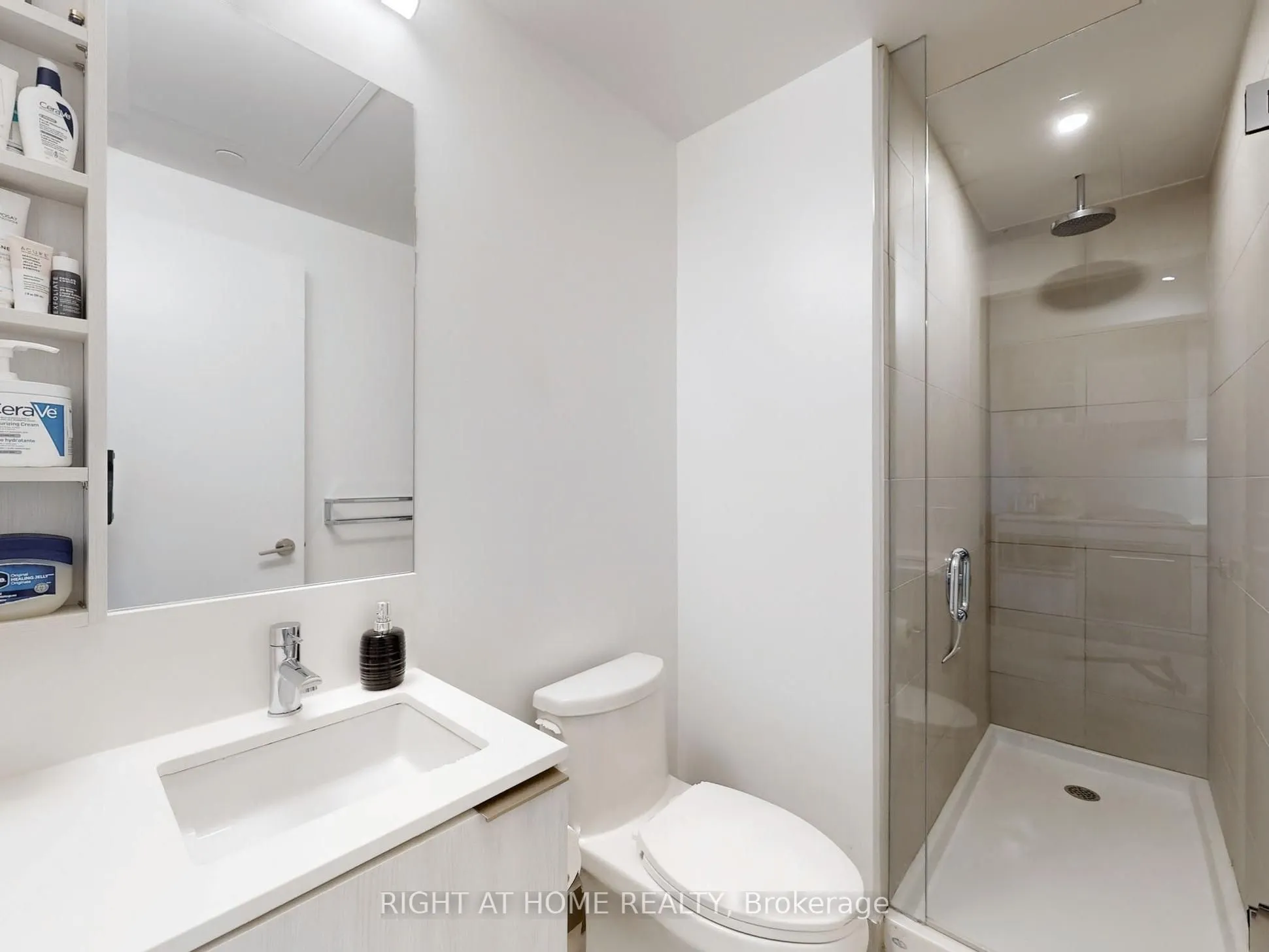 1000 Portage Parkway, #4112