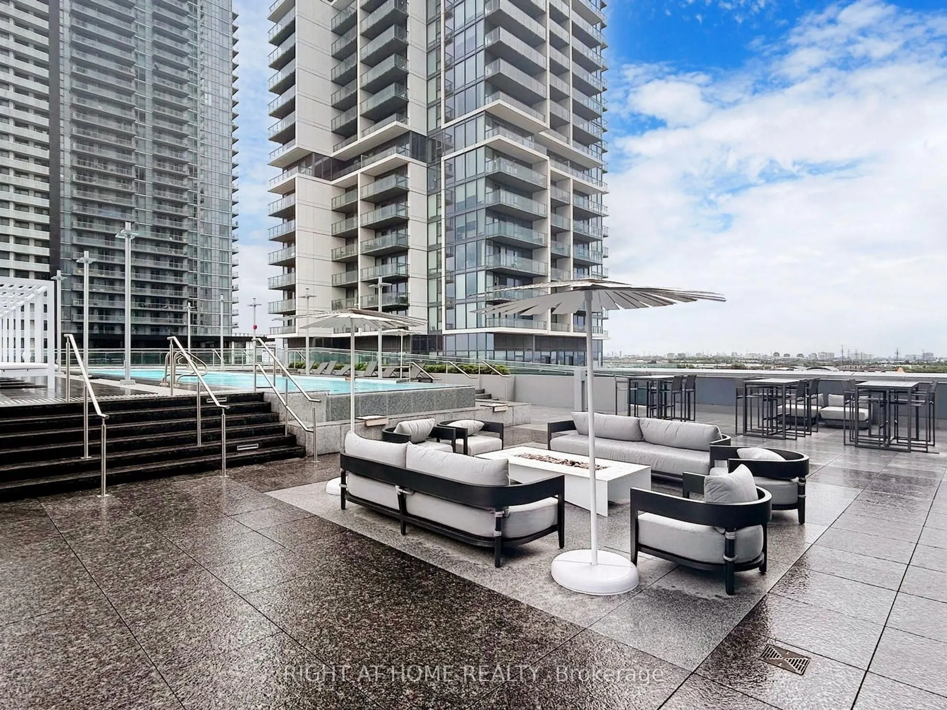 1000 Portage Parkway, #4112