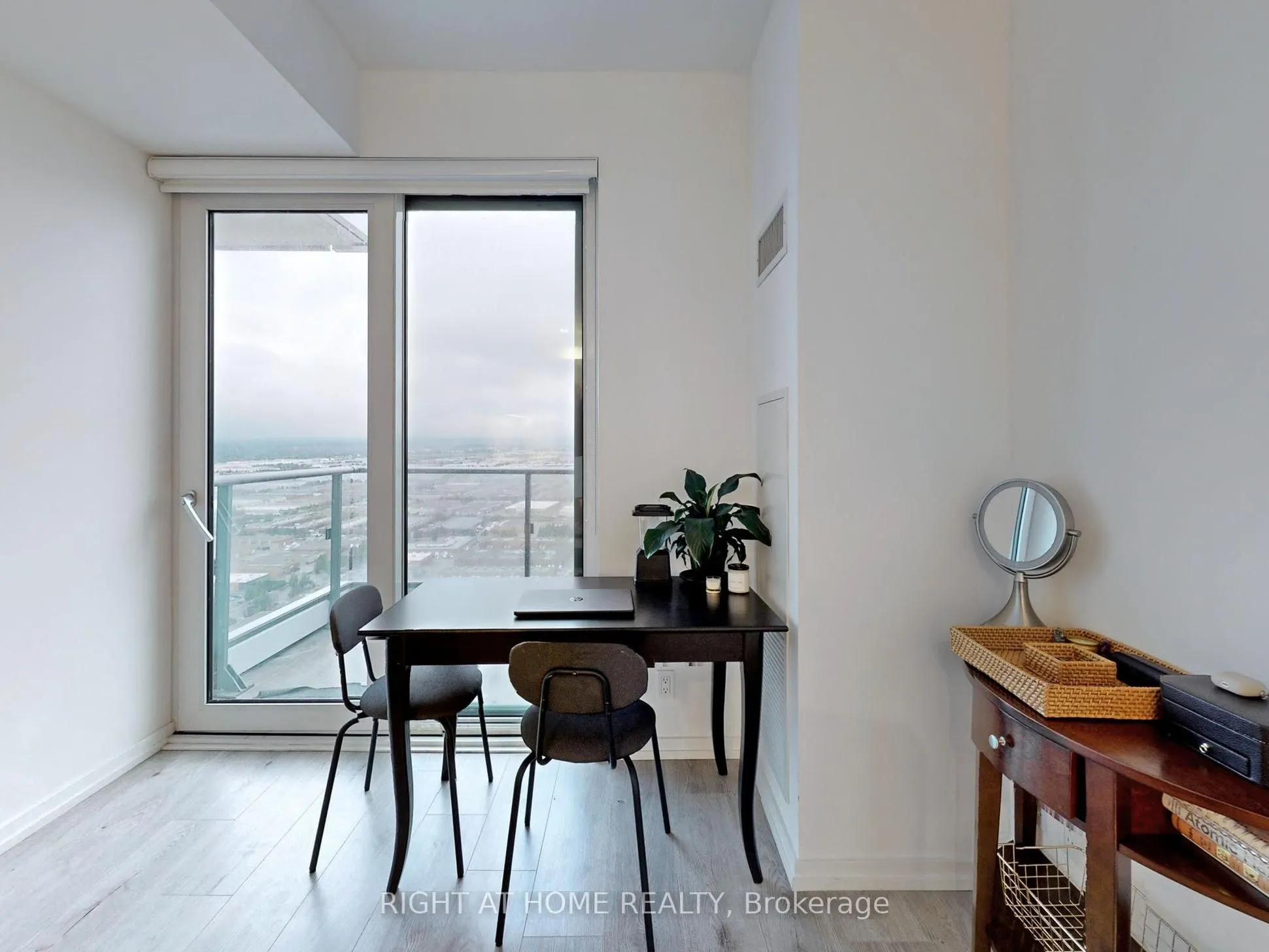 1000 Portage Parkway, #4112