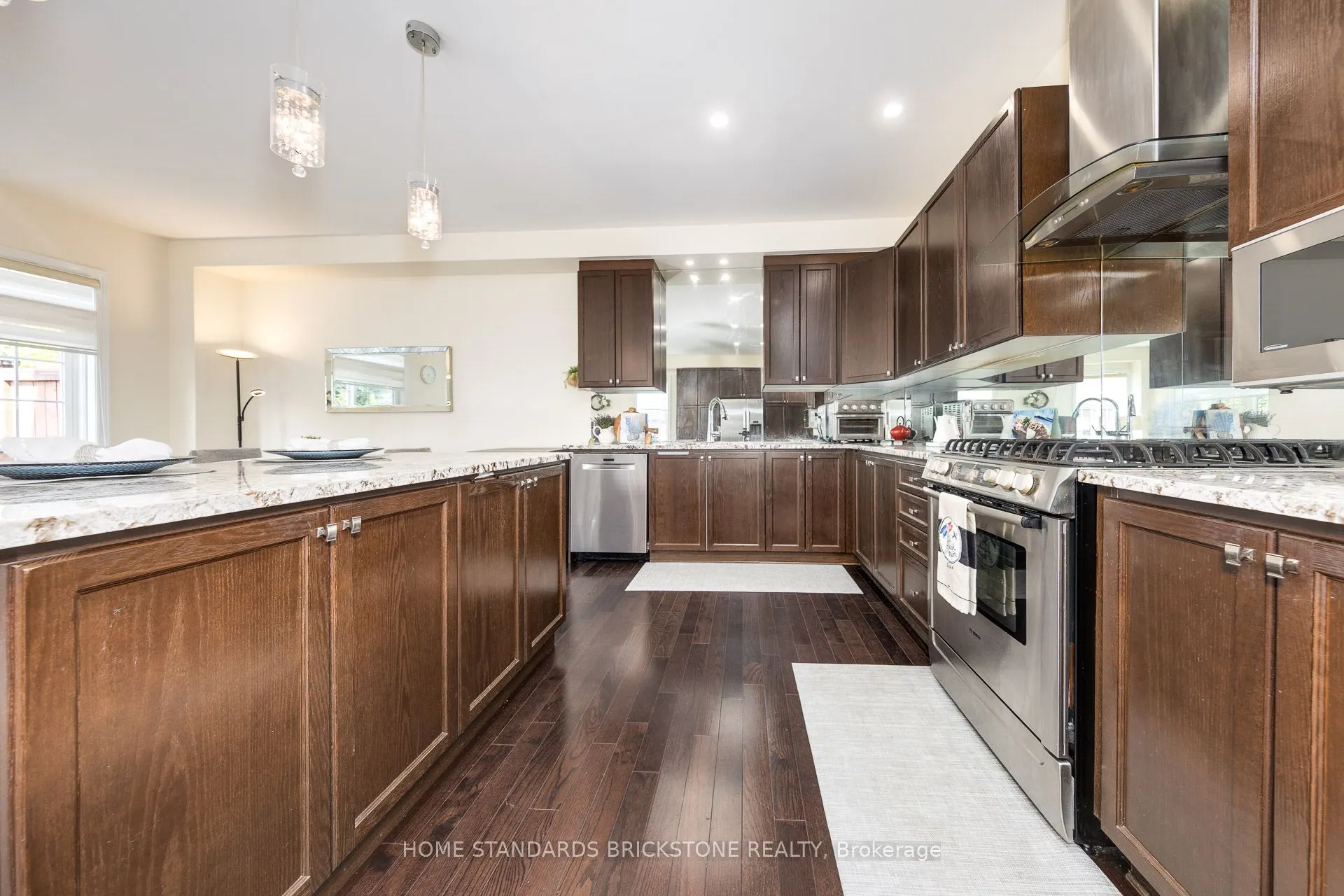 8777 Dufferin Street, #28