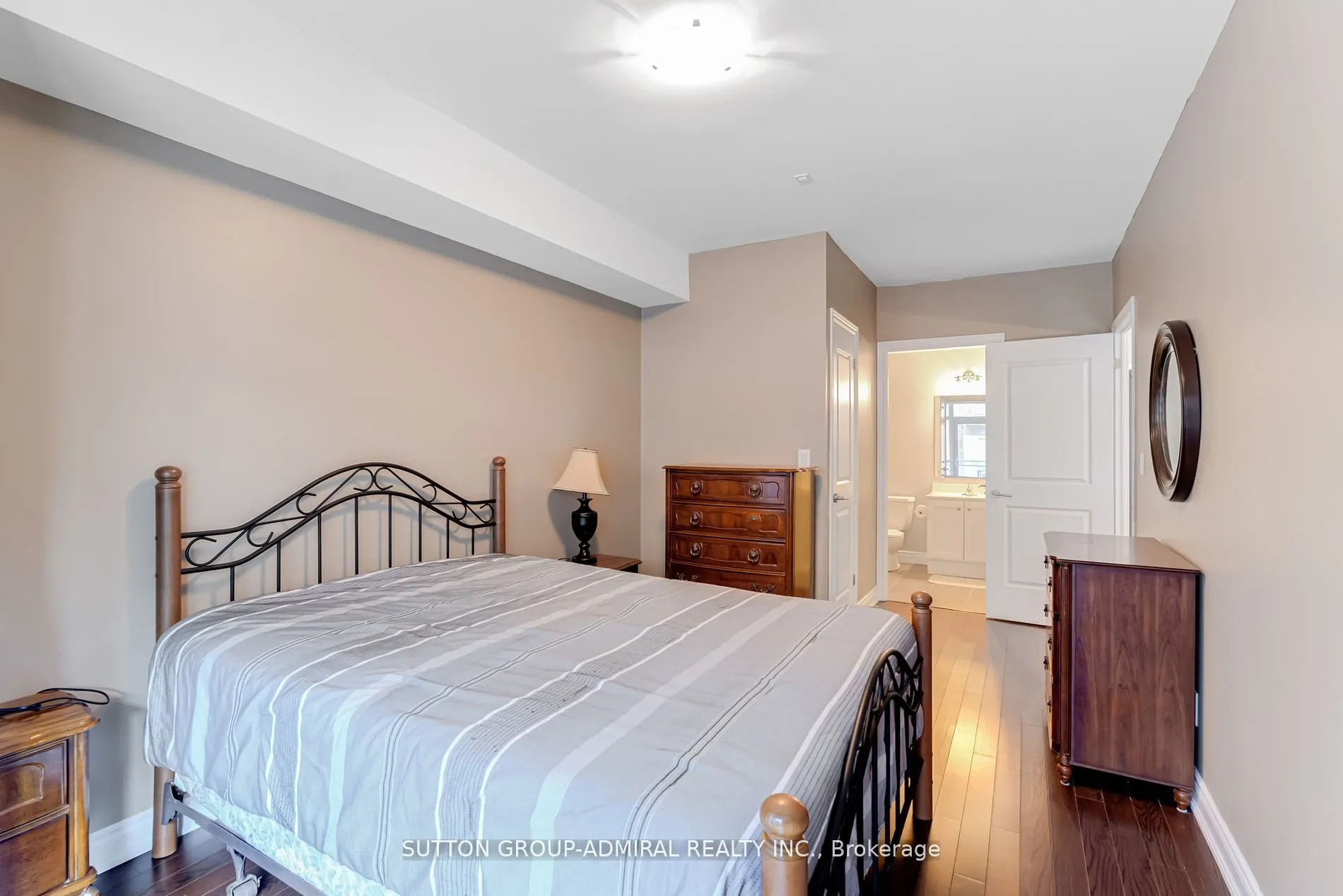 281 Woodbridge Avenue, #342
