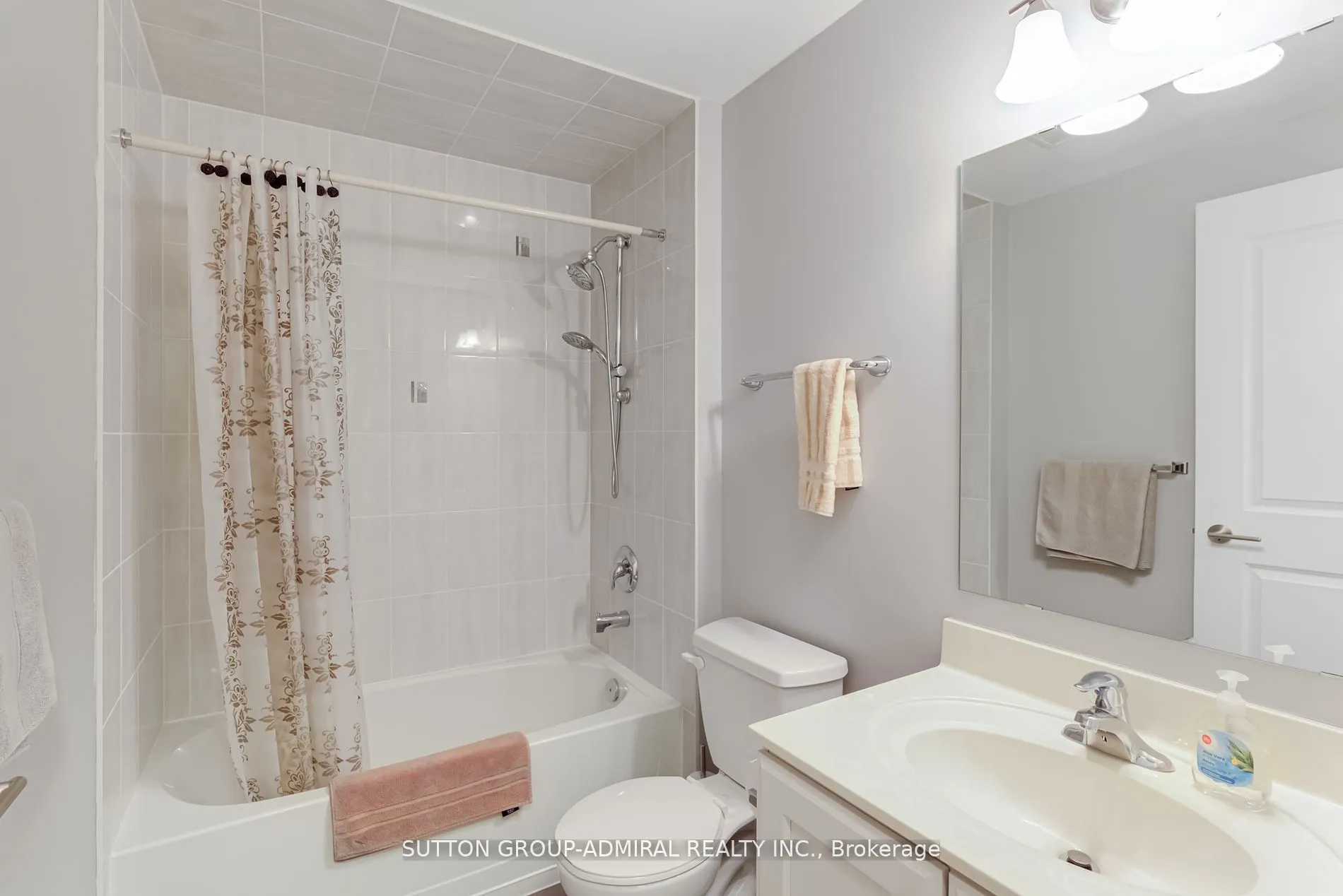 281 Woodbridge Avenue, #342