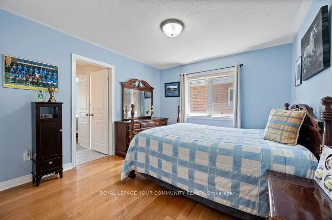 40 Barberry Crescent