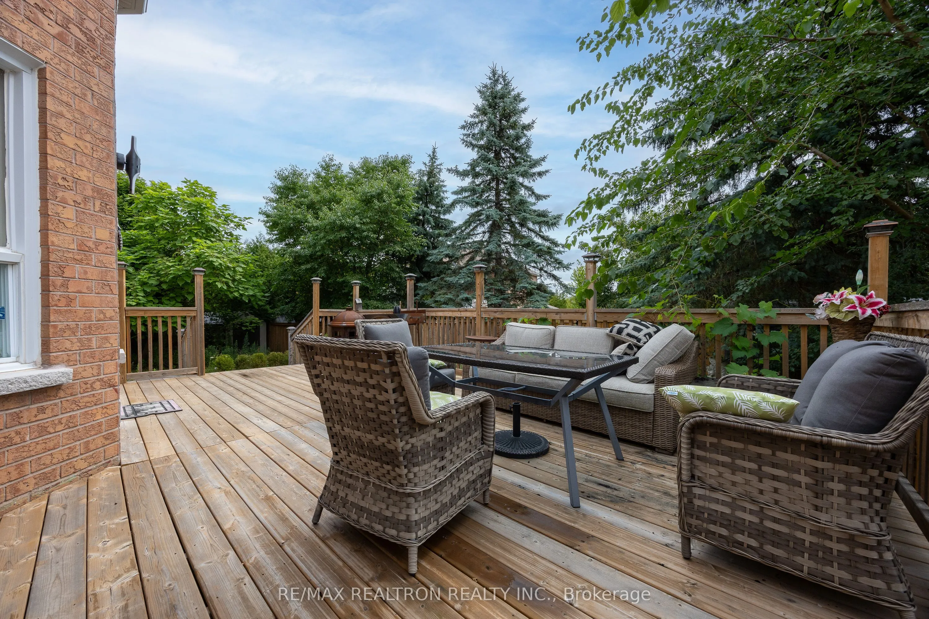 161 Devonsleigh Boulevard W