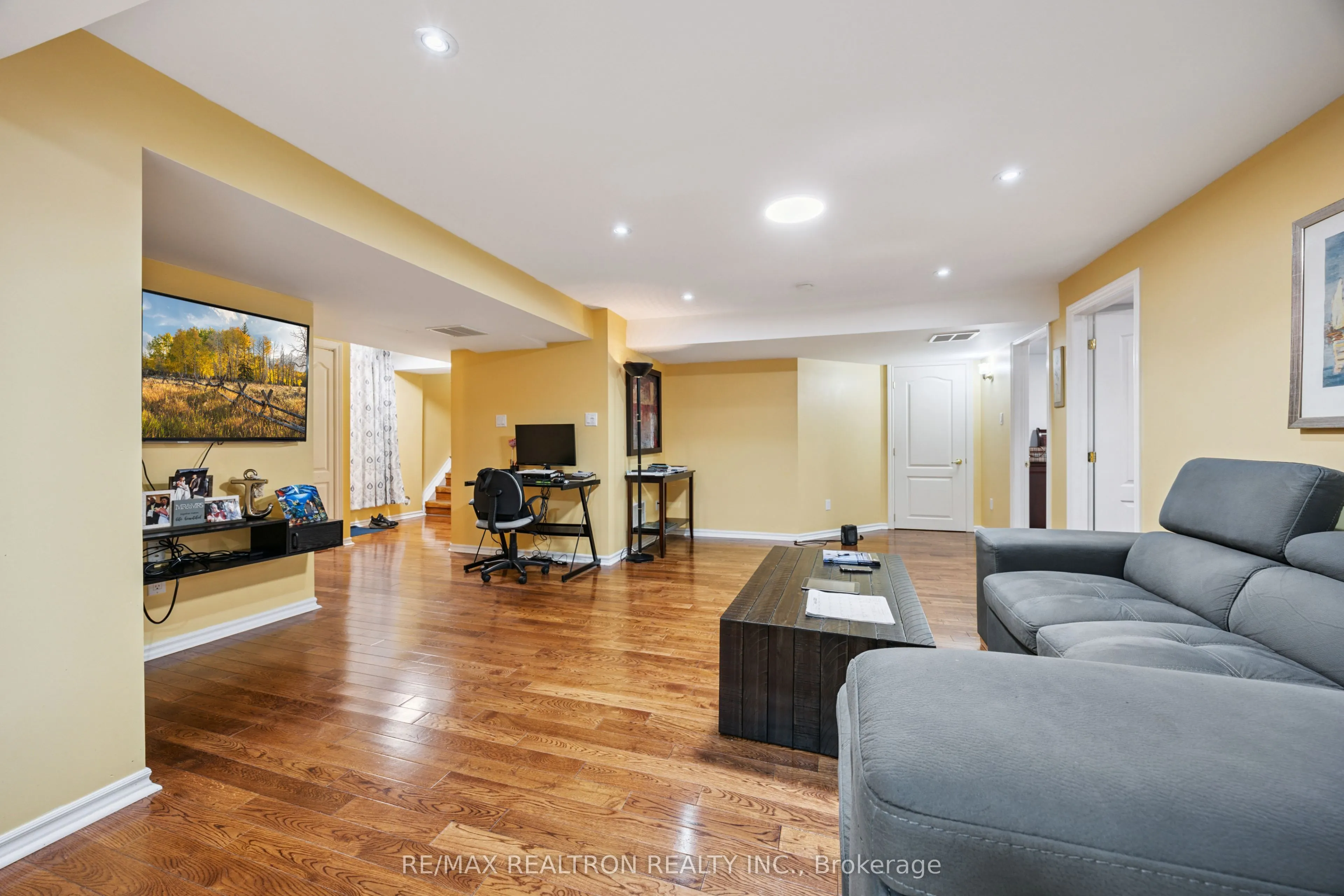 161 Devonsleigh Boulevard W