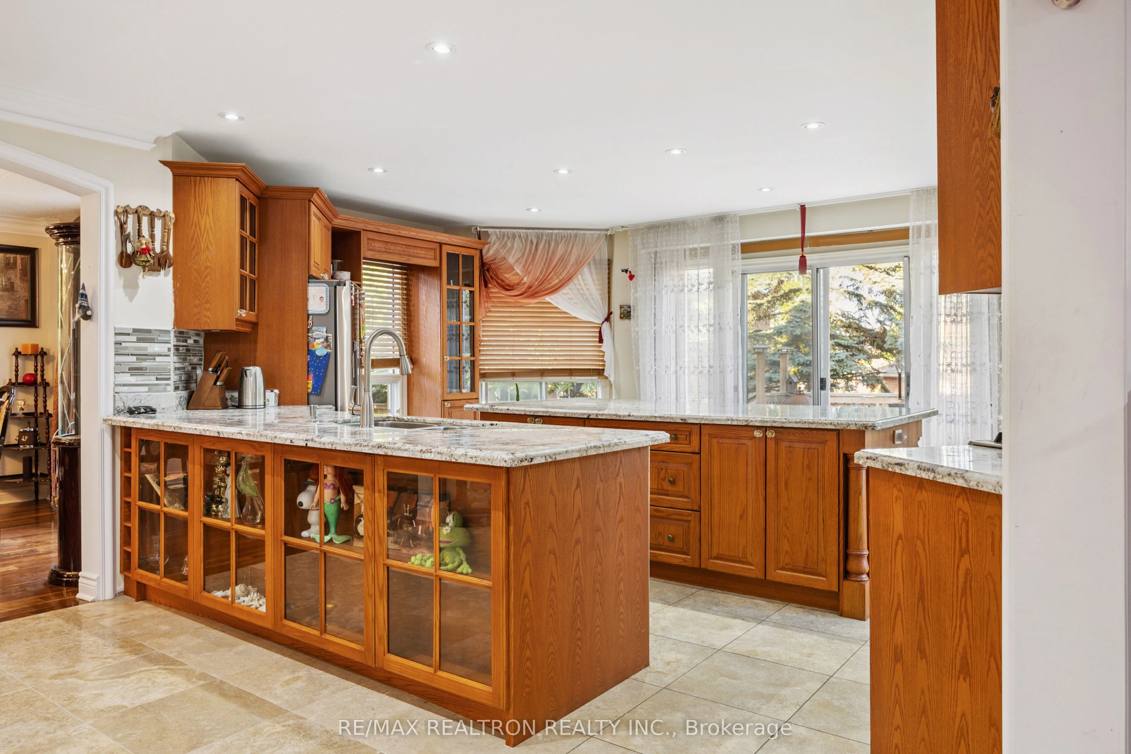 161 Devonsleigh Boulevard W