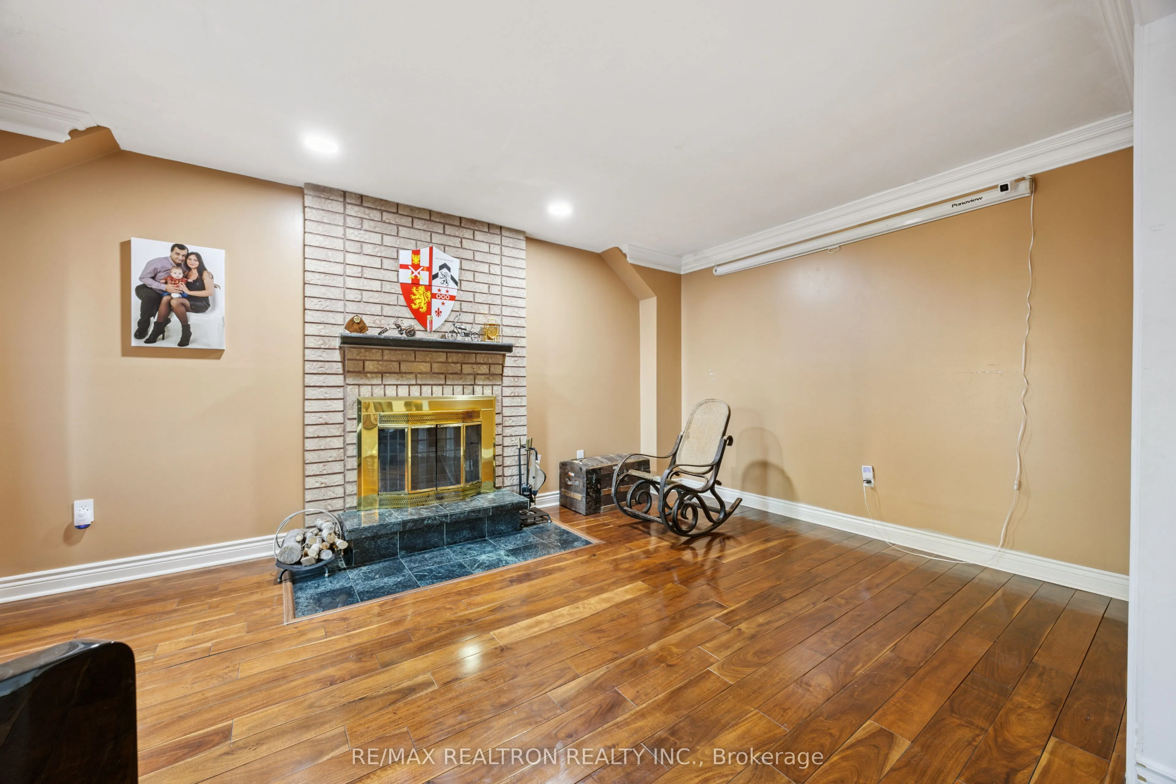 161 Devonsleigh Boulevard W