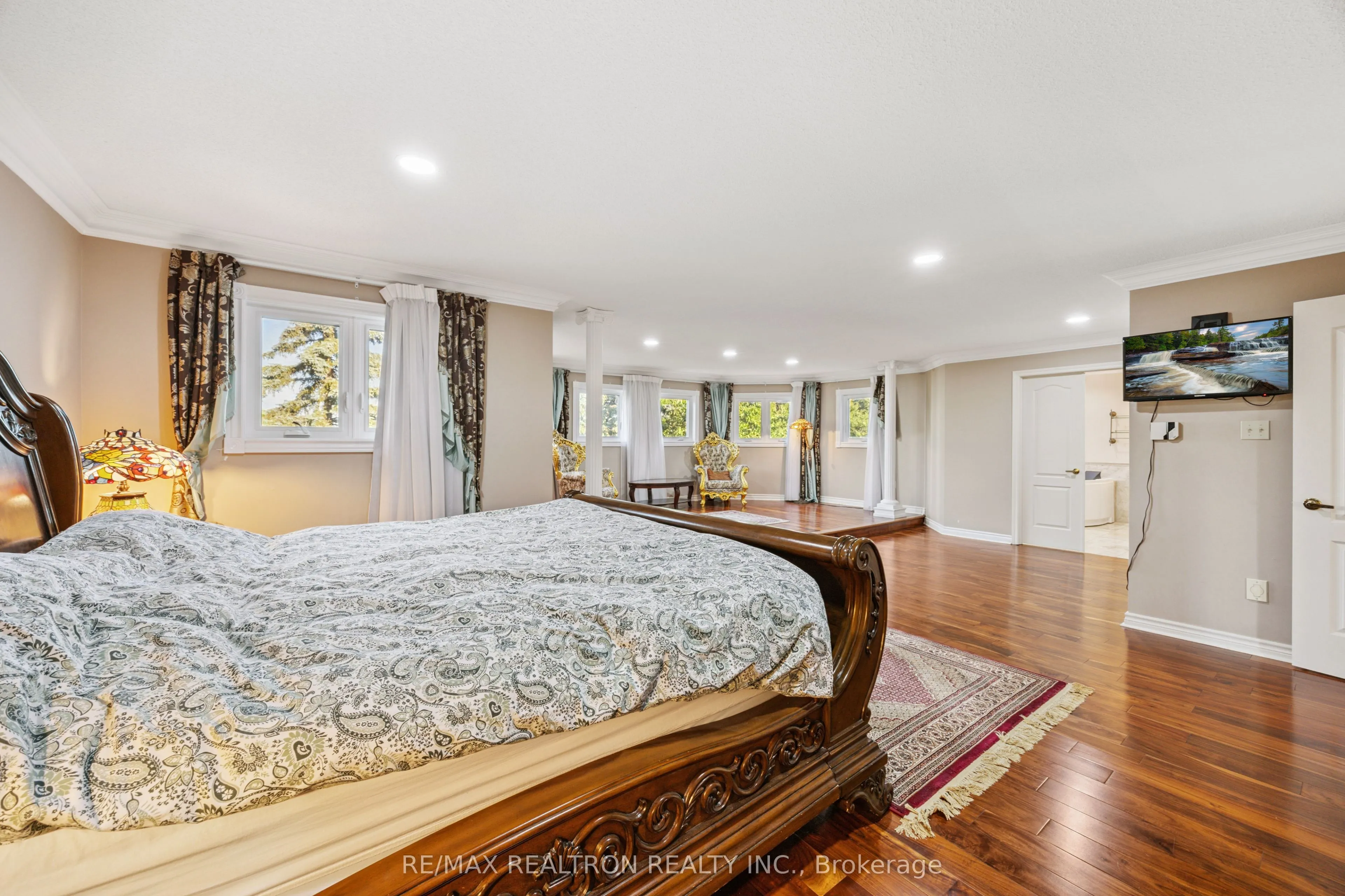 161 Devonsleigh Boulevard W