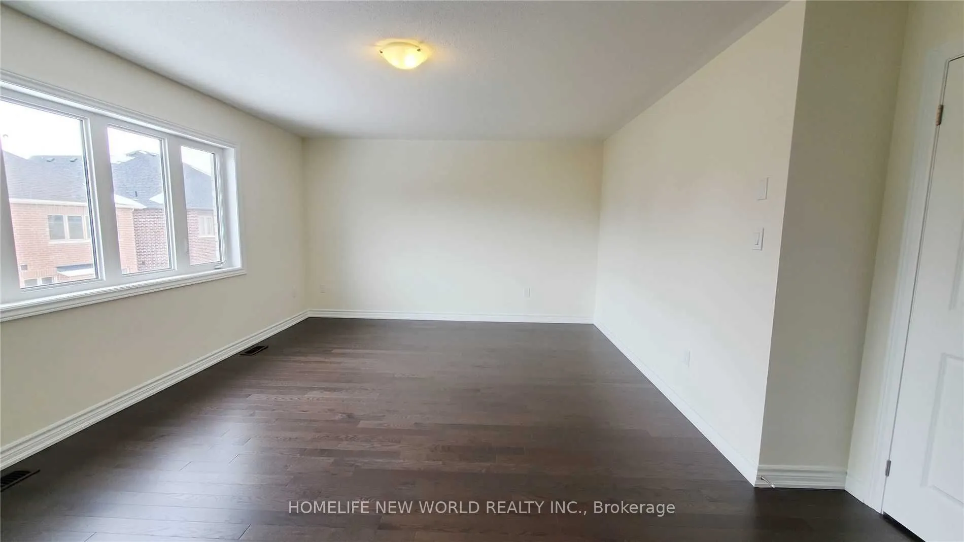 10 Bruce Welch Avenue